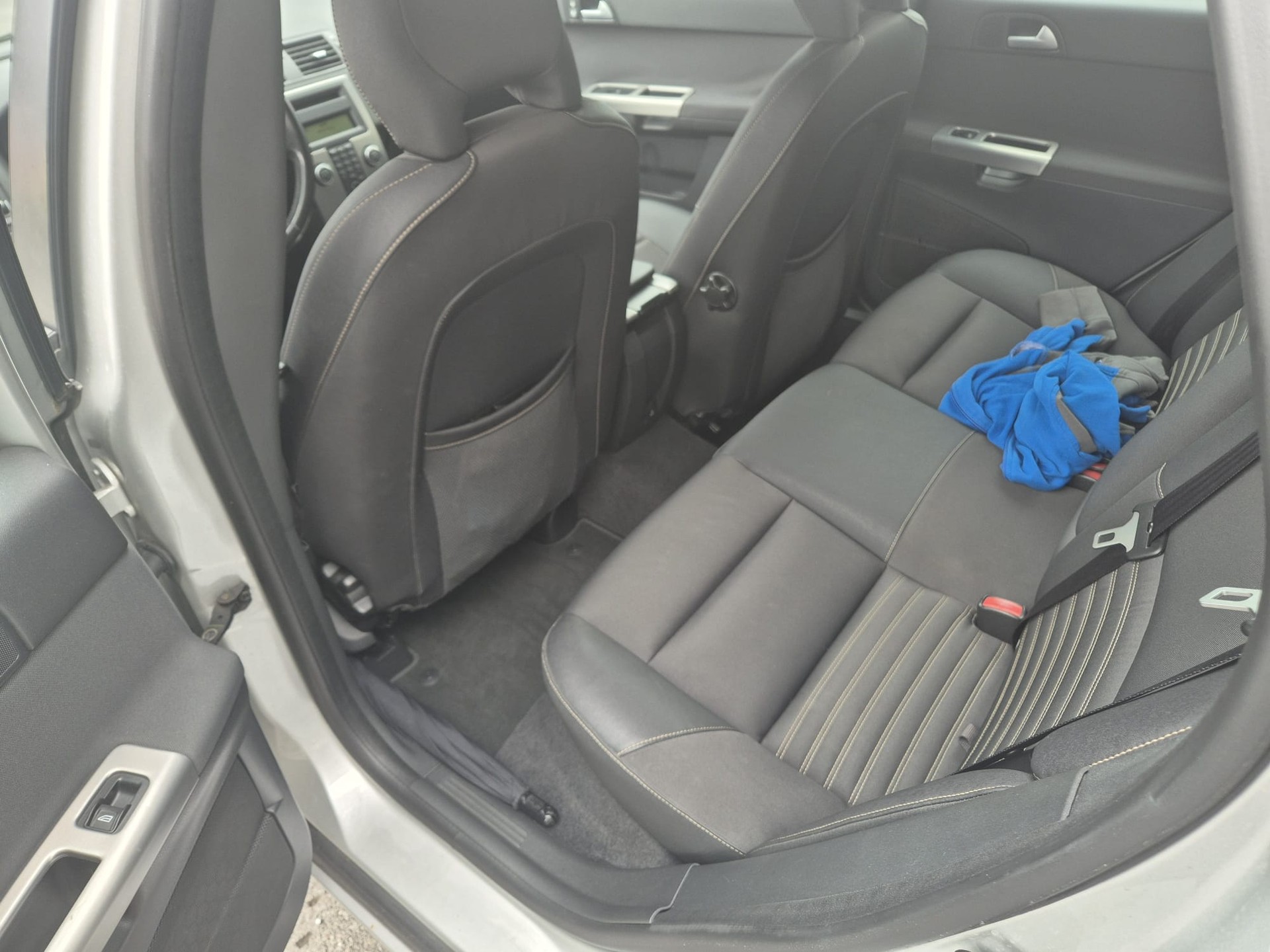 VOLVO V50 D5 Momentum-image-5