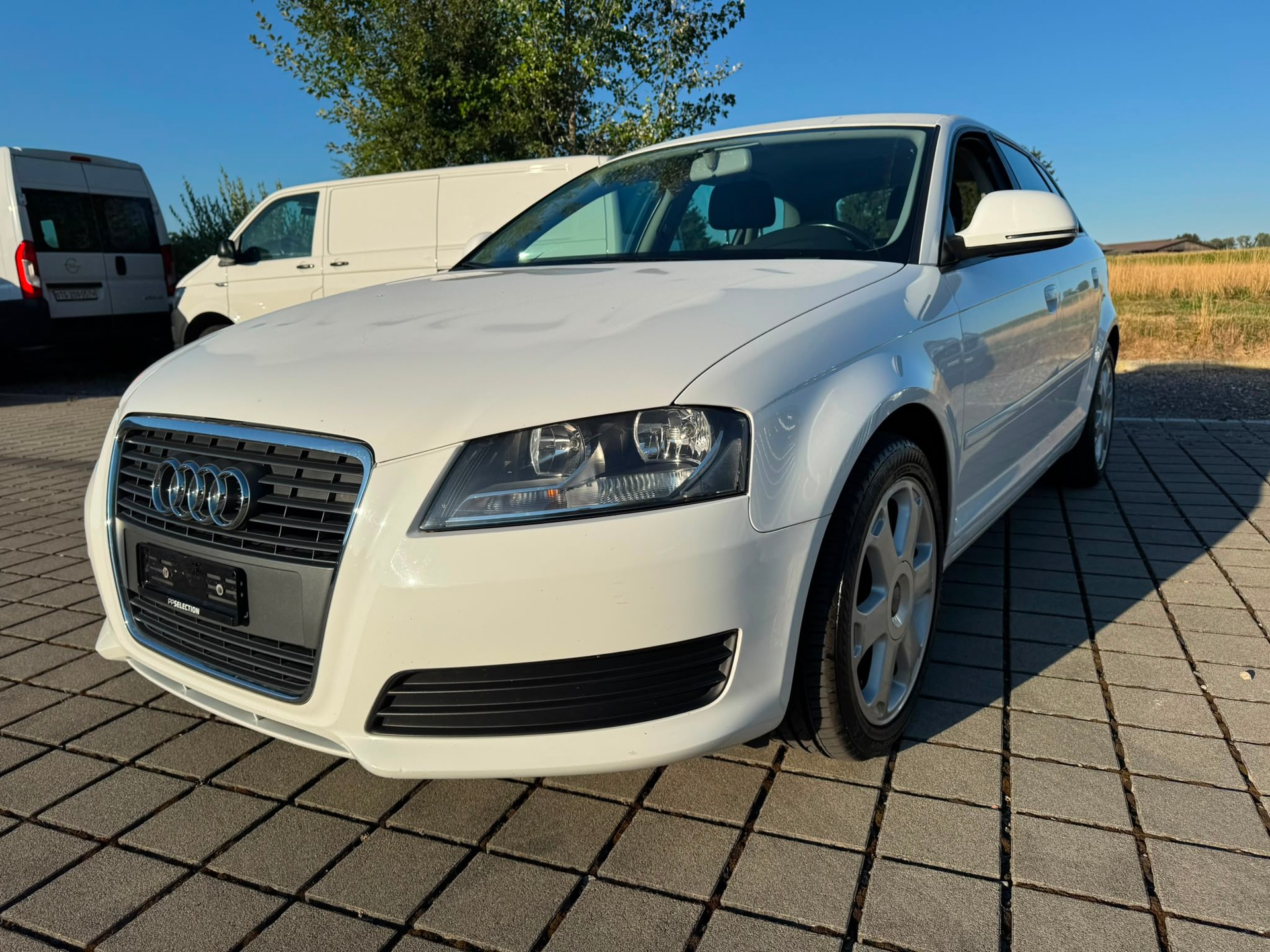 AUDI A3 Sportback 1.9 TDI Start S-tronic-image-0