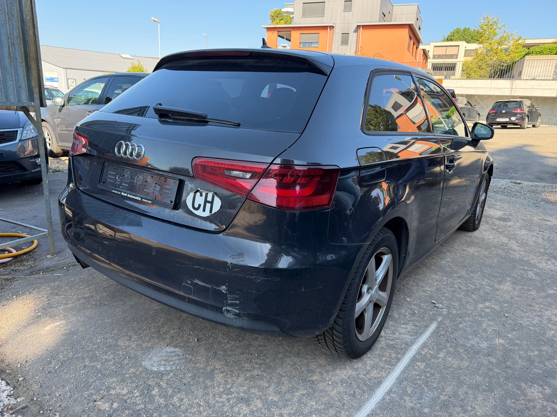 AUDI A3 1.8 TFSI Ambition quattro S-tronic-image-2