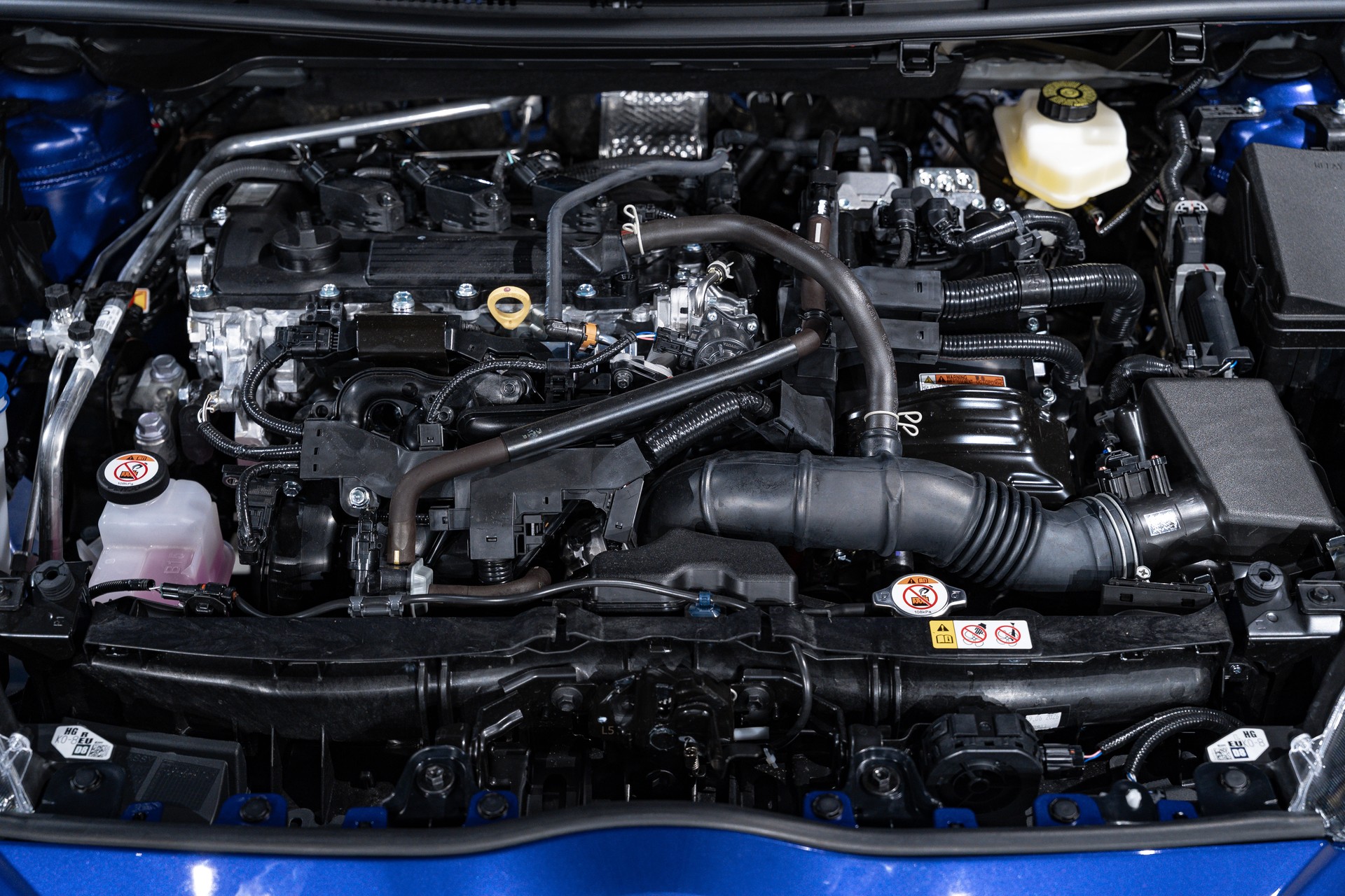 TOYOTA Yaris 1.5 e-CVT-image-21