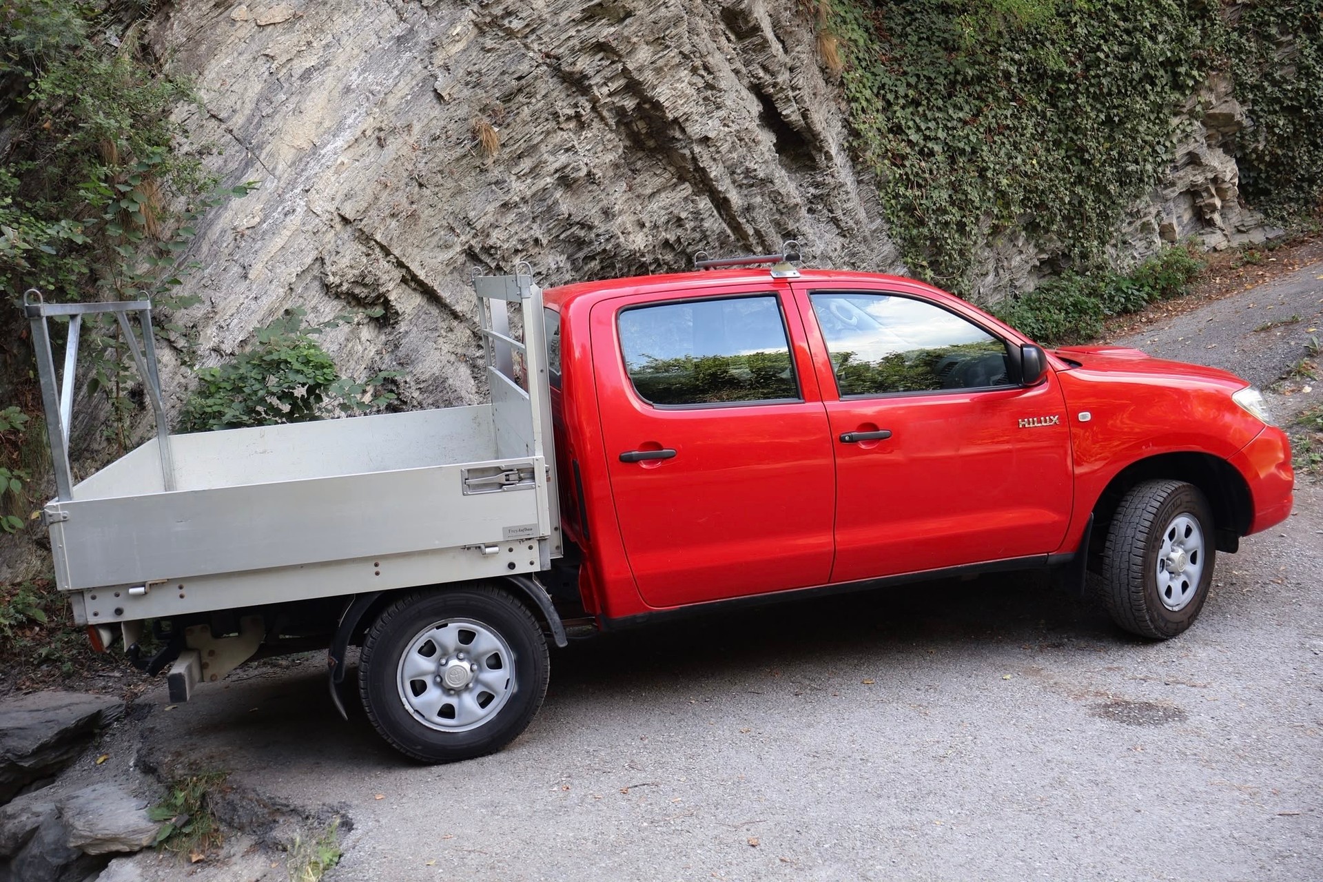 TOYOTA Hilux 4x4 DoubleCab LineaTerra-image-5