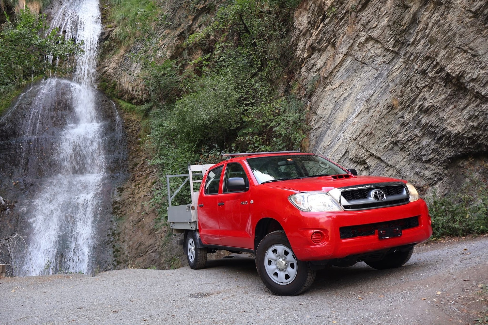 TOYOTA Hilux 4x4 DoubleCab LineaTerra-image-4