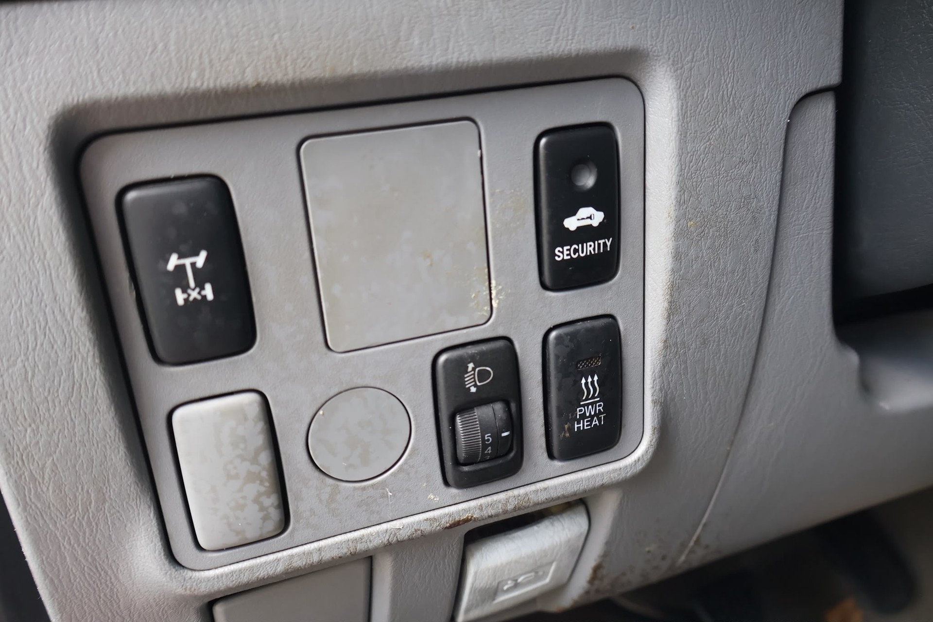 TOYOTA Hilux 4x4 DoubleCab LineaTerra-image-12