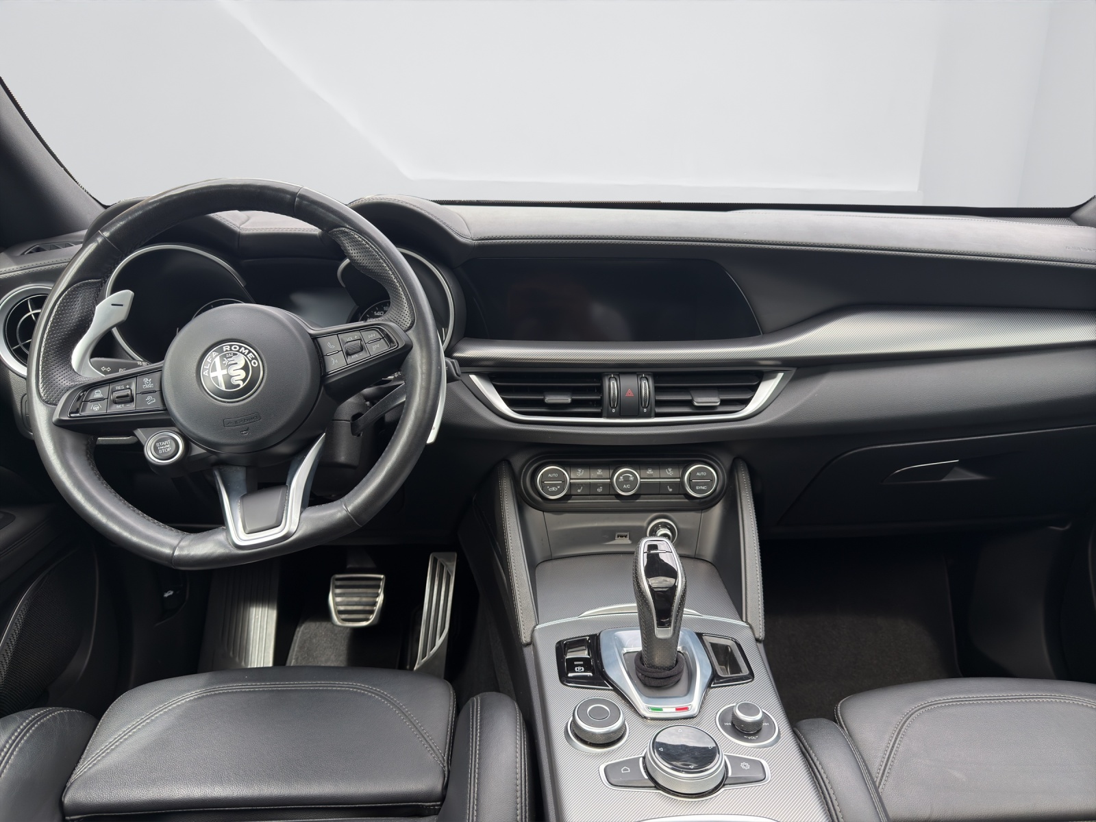 ALFA ROMEO Stelvio 2.0 Q4 280 Veloce-image-15