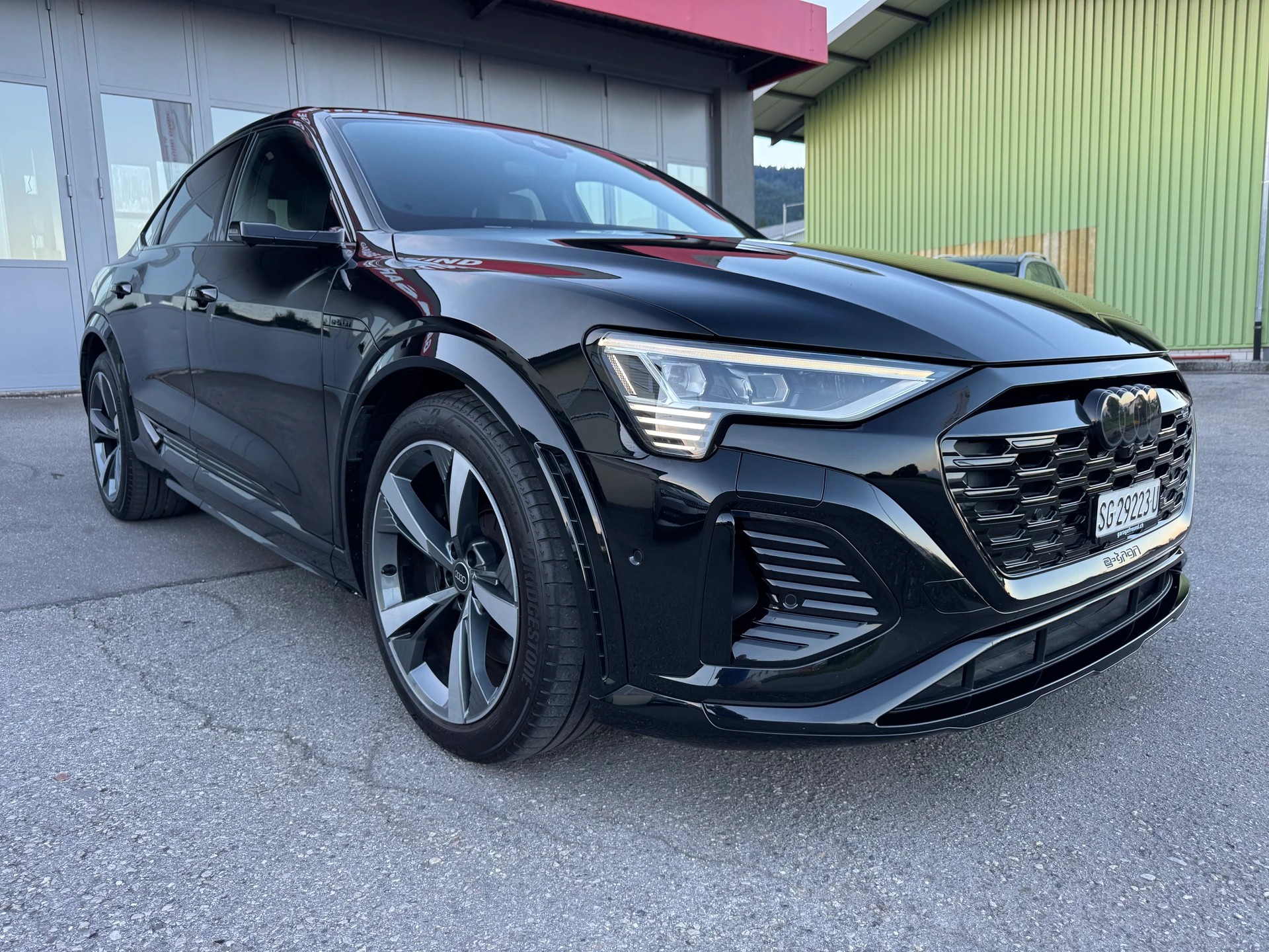 AUDI SQ8 Sportback e-tron quattro-image-1
