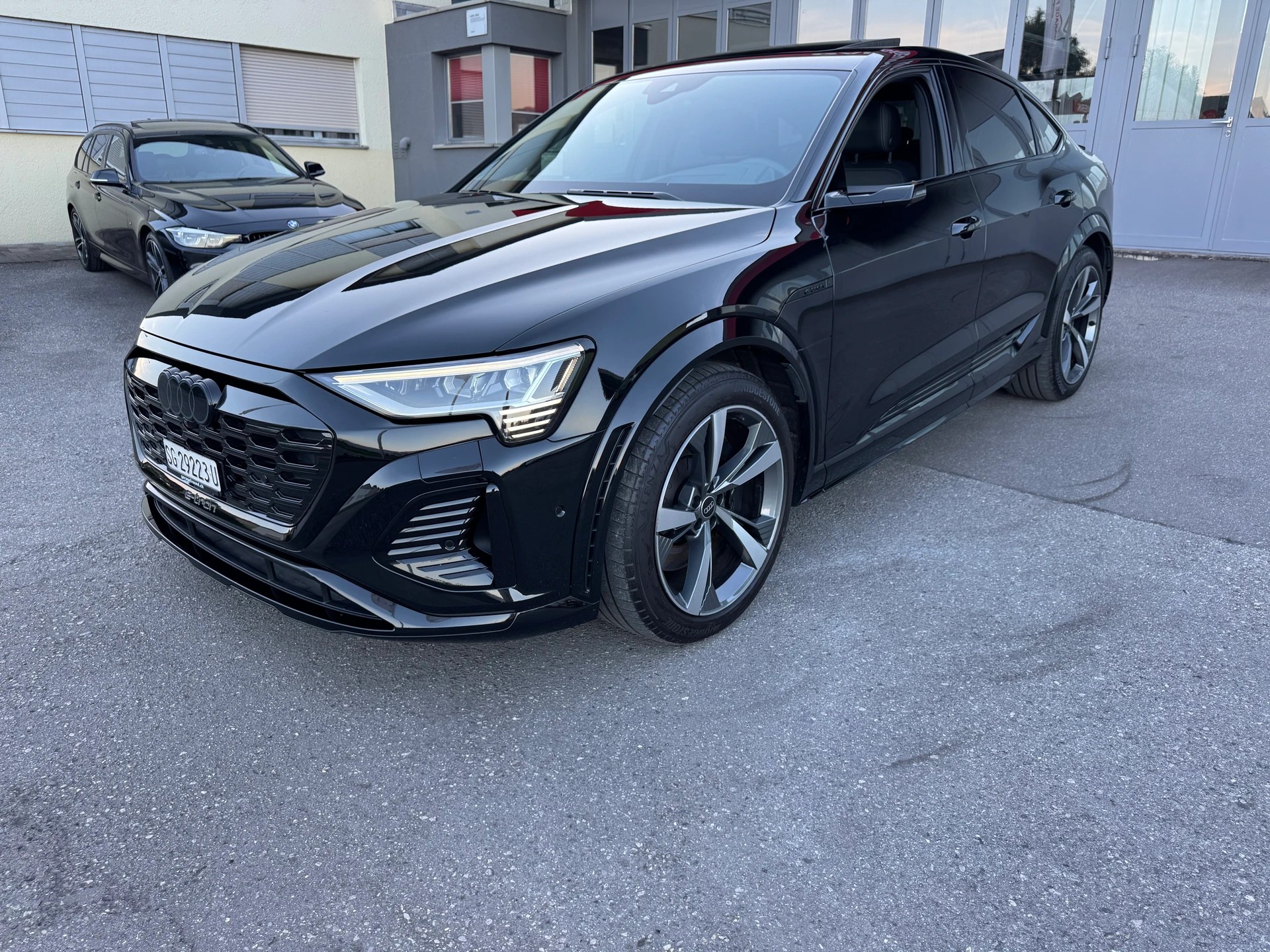AUDI SQ8 Sportback e-tron quattro-image-5