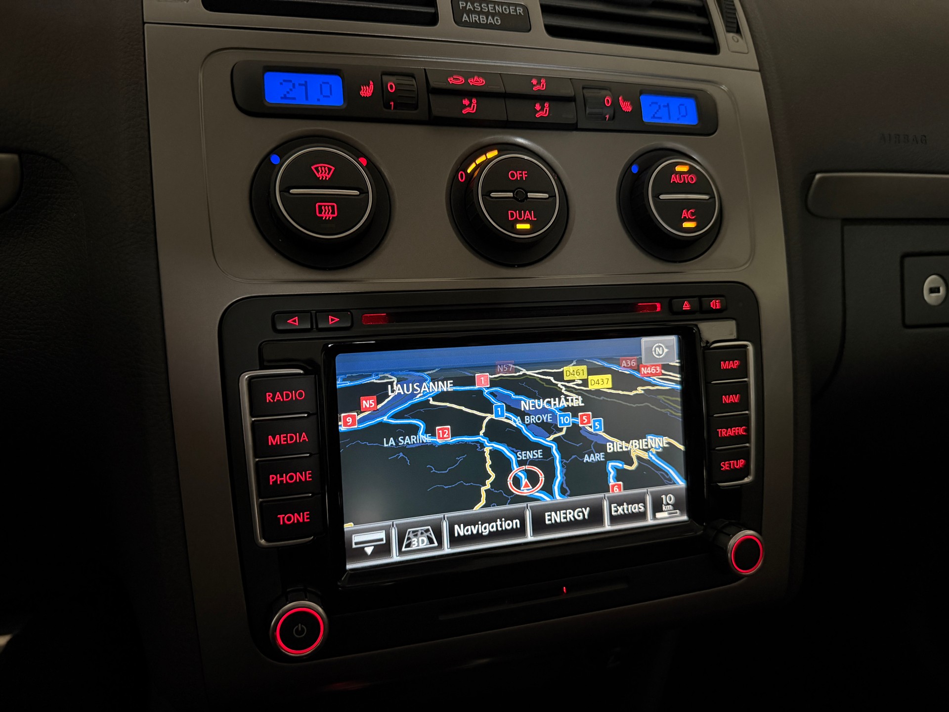 VW Touran 1.4 TSI R-Line Highline DSG-image-14