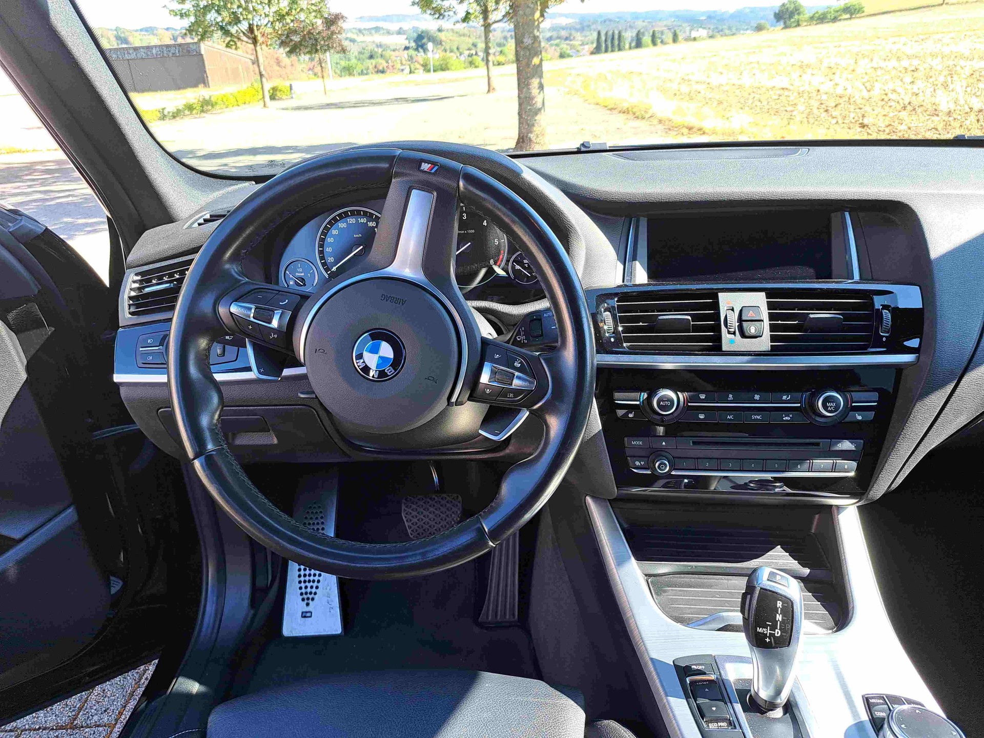 BMW 20d xDrive M Sport Steptronic-image-7