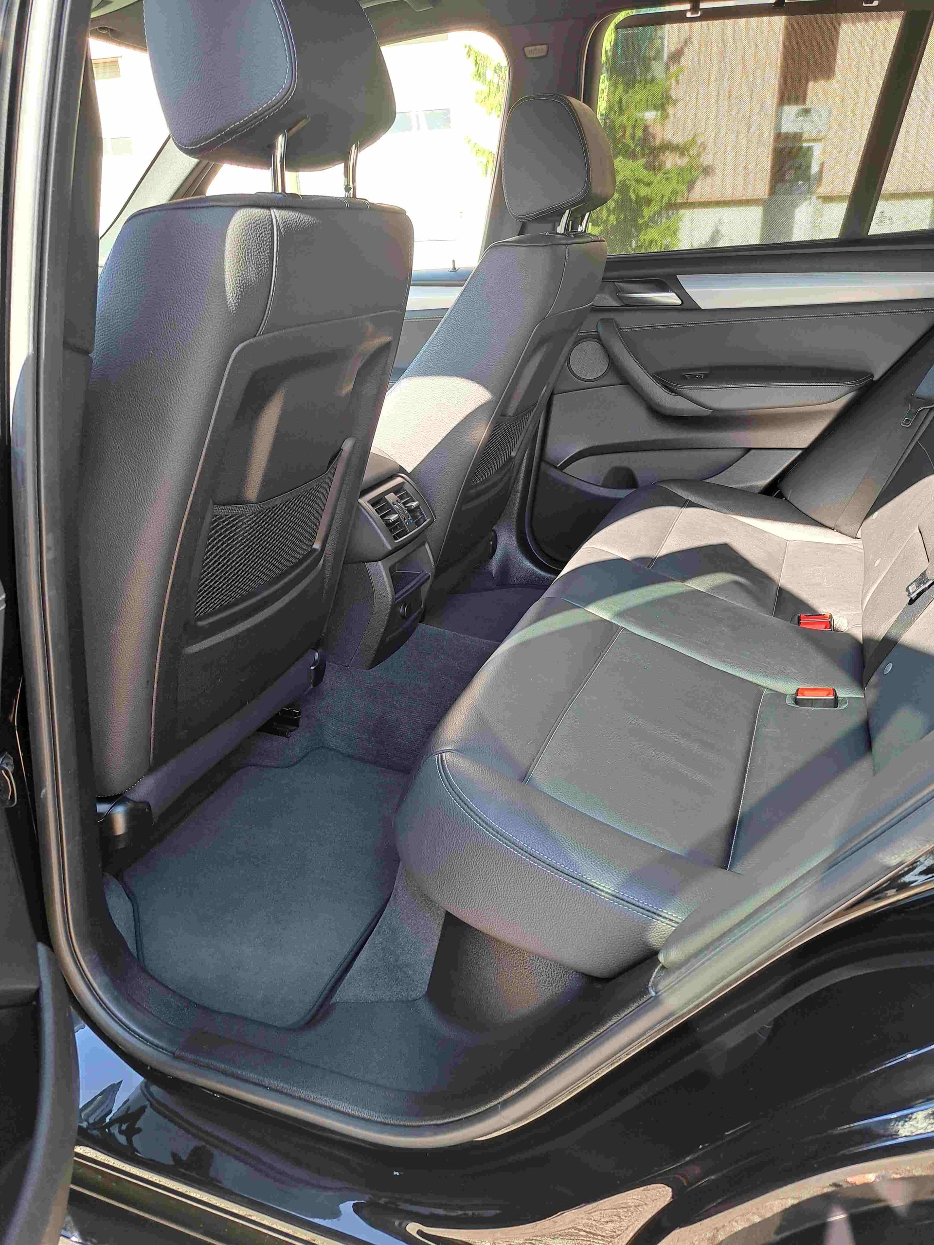 BMW 20d xDrive M Sport Steptronic-image-11