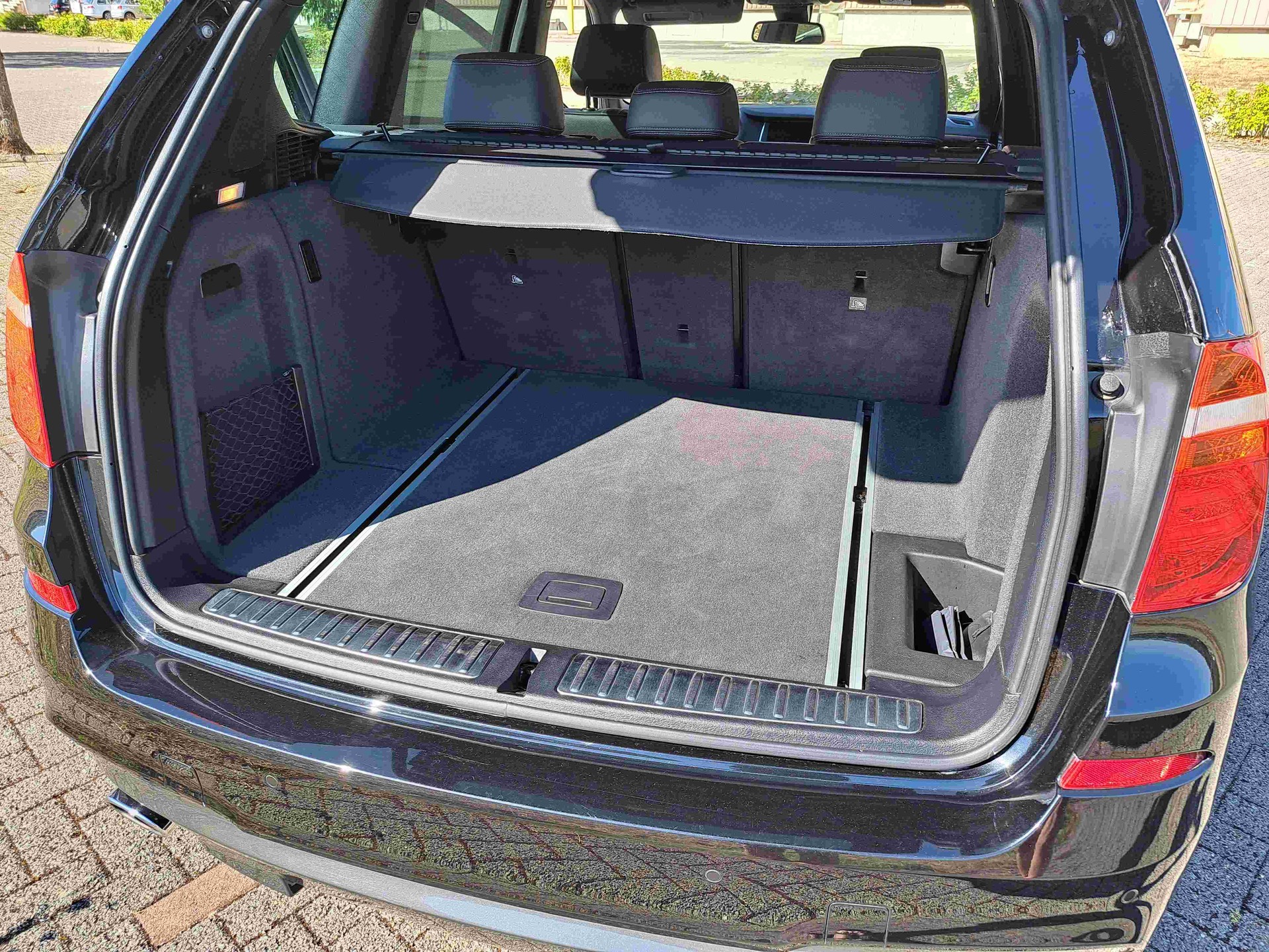 BMW 20d xDrive M Sport Steptronic-image-13