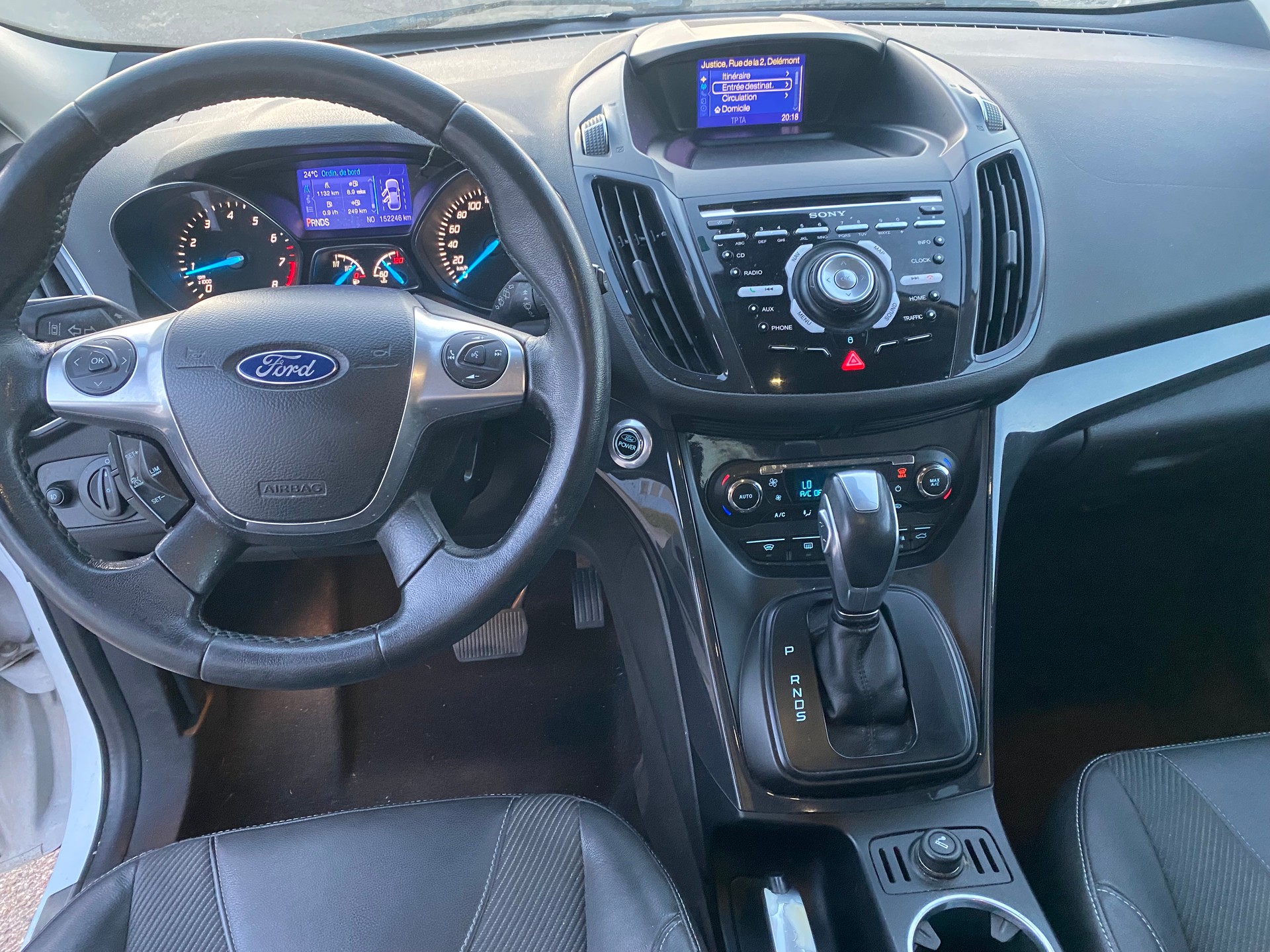 FORD Kuga 1.6 SCTi Carving 4WD Automatic-image-5