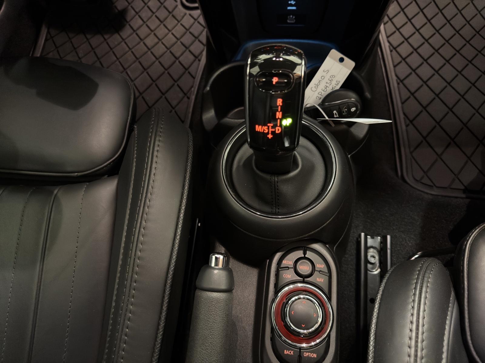 MINI Cabrio F57 2.0i Cooper S SDKG-image-18