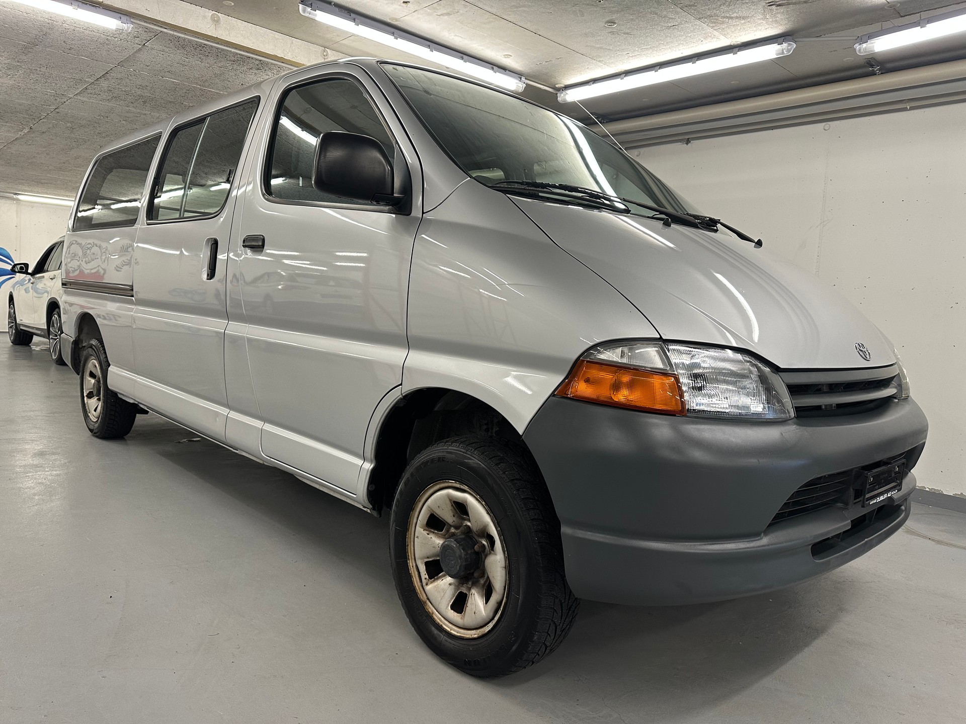 TOYOTA Hiace 2.7 Kombi 4x4 LWB-image-3