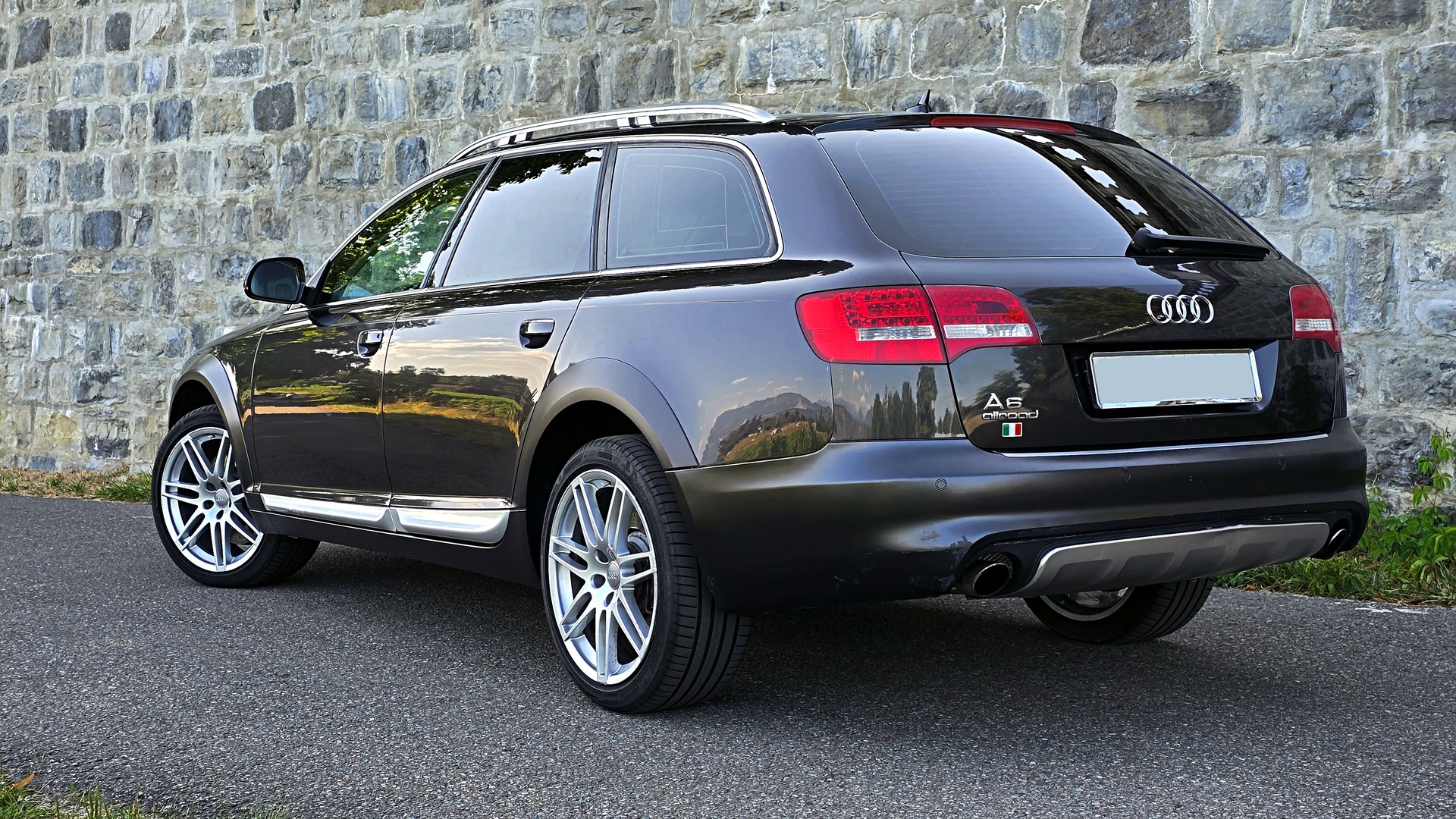 AUDI 3.0 V6 TFSI T-Tronic-image-1