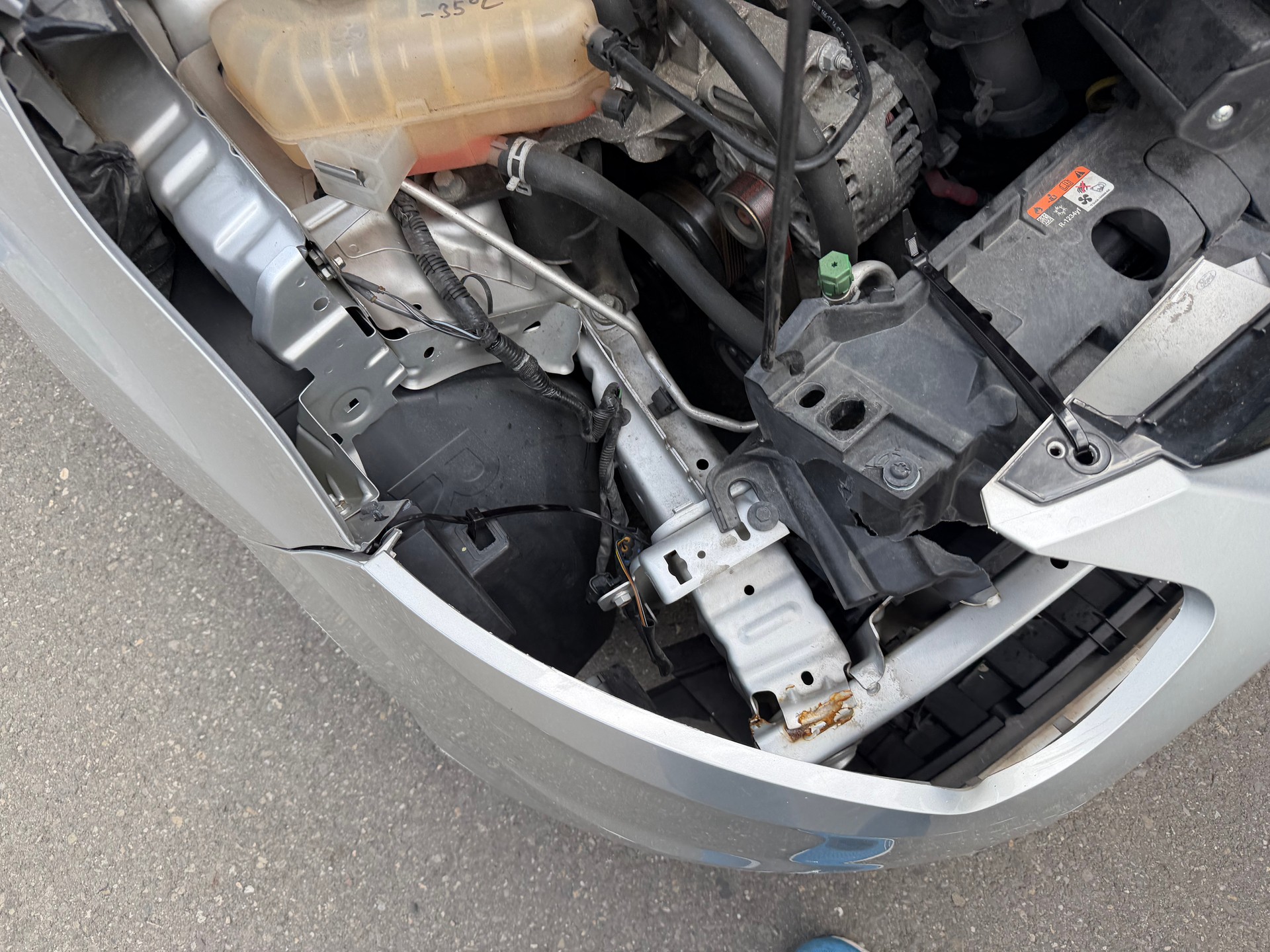 FORD B-Max 1.6 Ti-VCT Titanium PowerShift-image-11