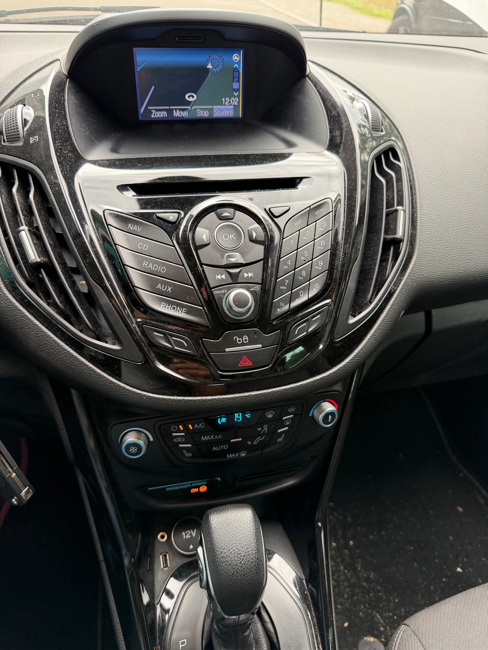 FORD B-Max 1.6 Ti-VCT Titanium PowerShift-image-13