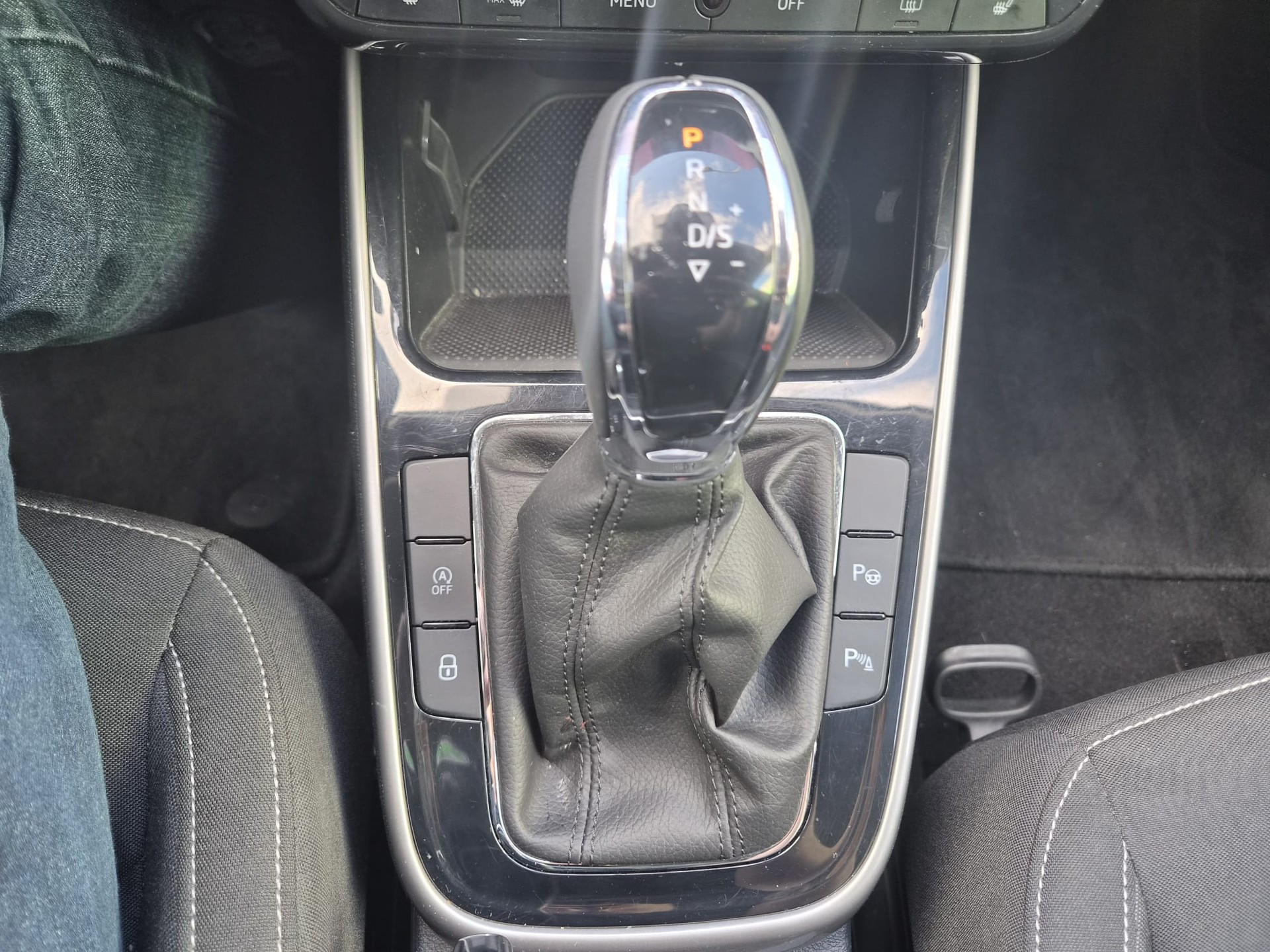 SKODA Fabia 1.0 TSI Style DSG-image-21