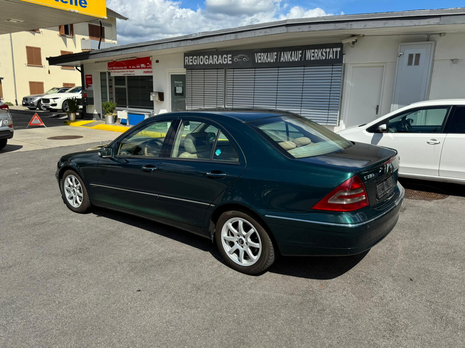 MERCEDES-BENZ C 270 CDI Elégance-image-2