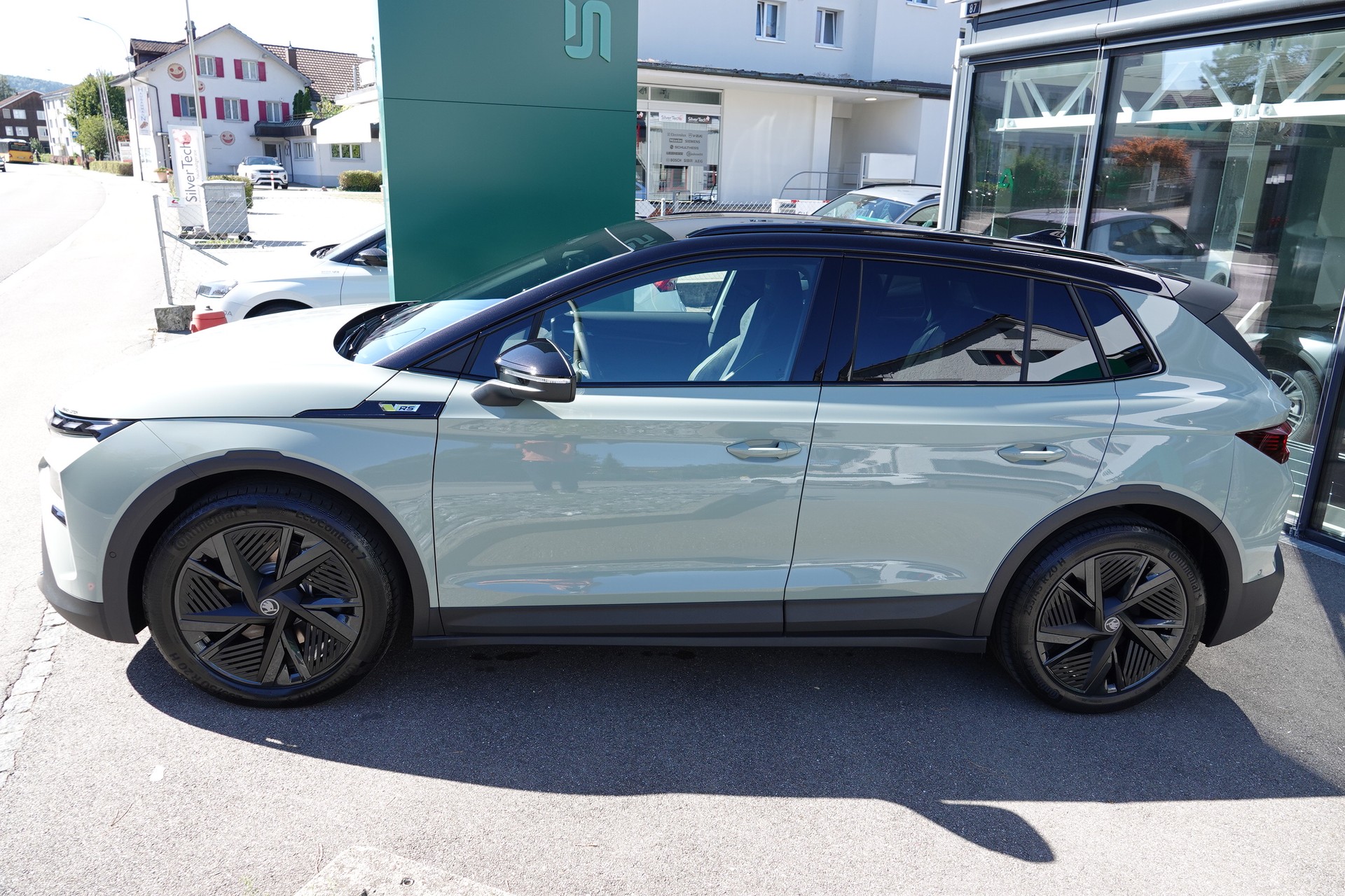 SKODA Elroq RS 4x4-image-4