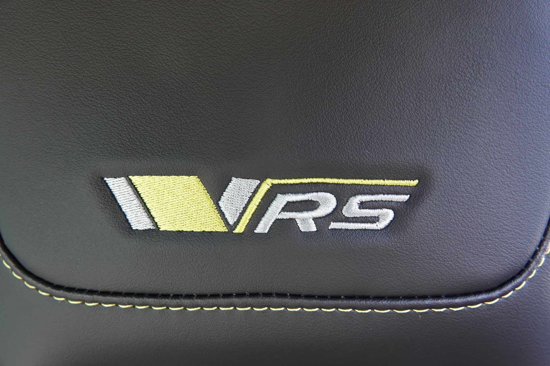 SKODA Elroq RS 4x4-image-14