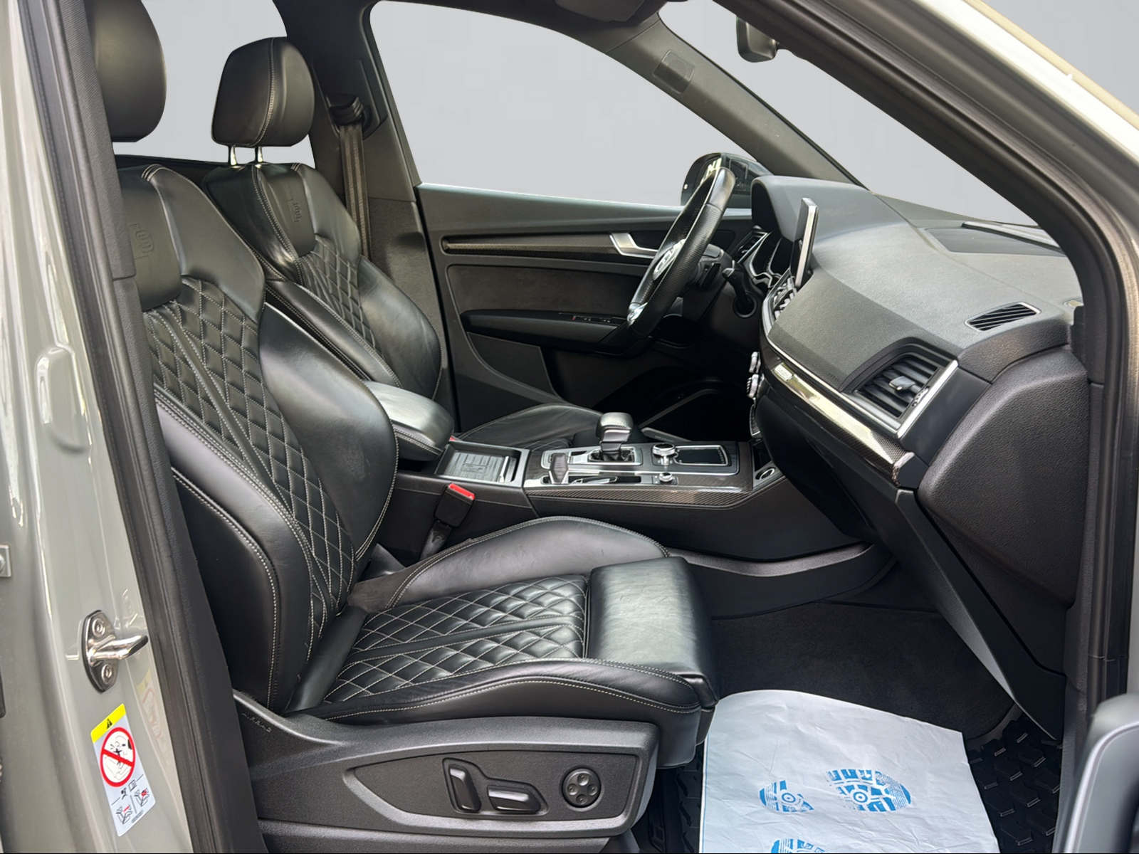 AUDI Q5 45 TFSI Competition sport quattro S-tronic-image-10