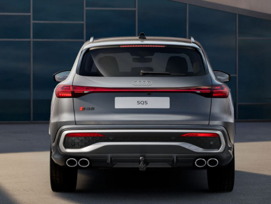 AUDI SQ5 TFSI quattro S-tronic-image-3