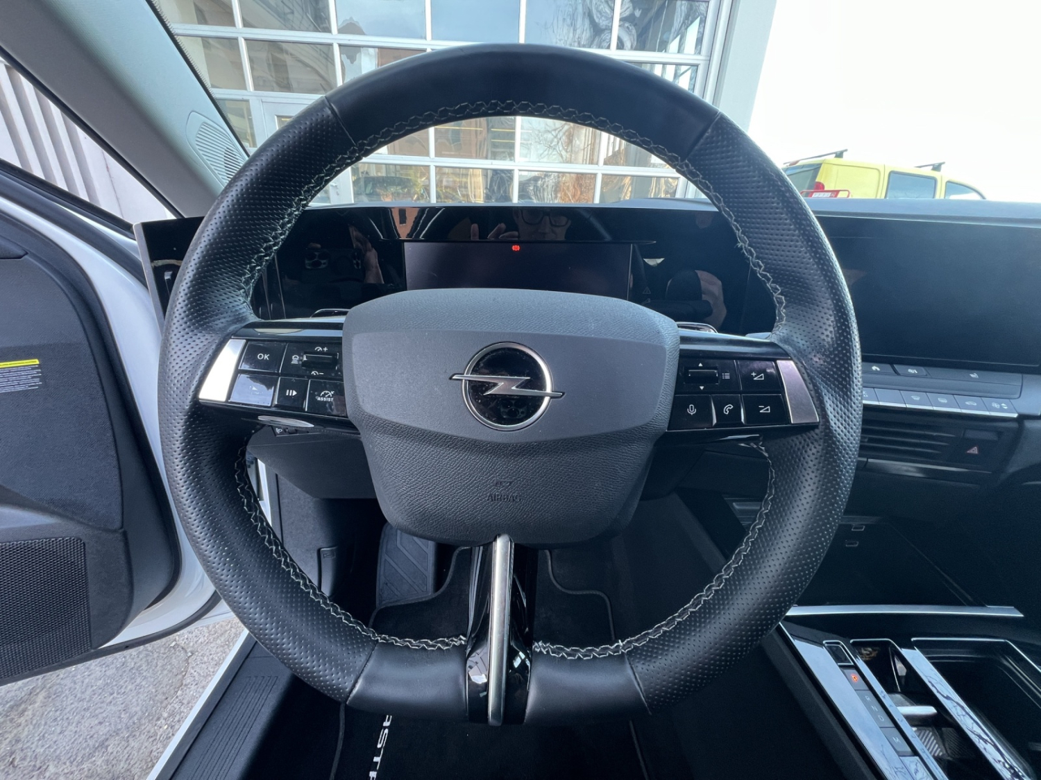 OPEL Astra 1.2 T 130 Swiss-image-13