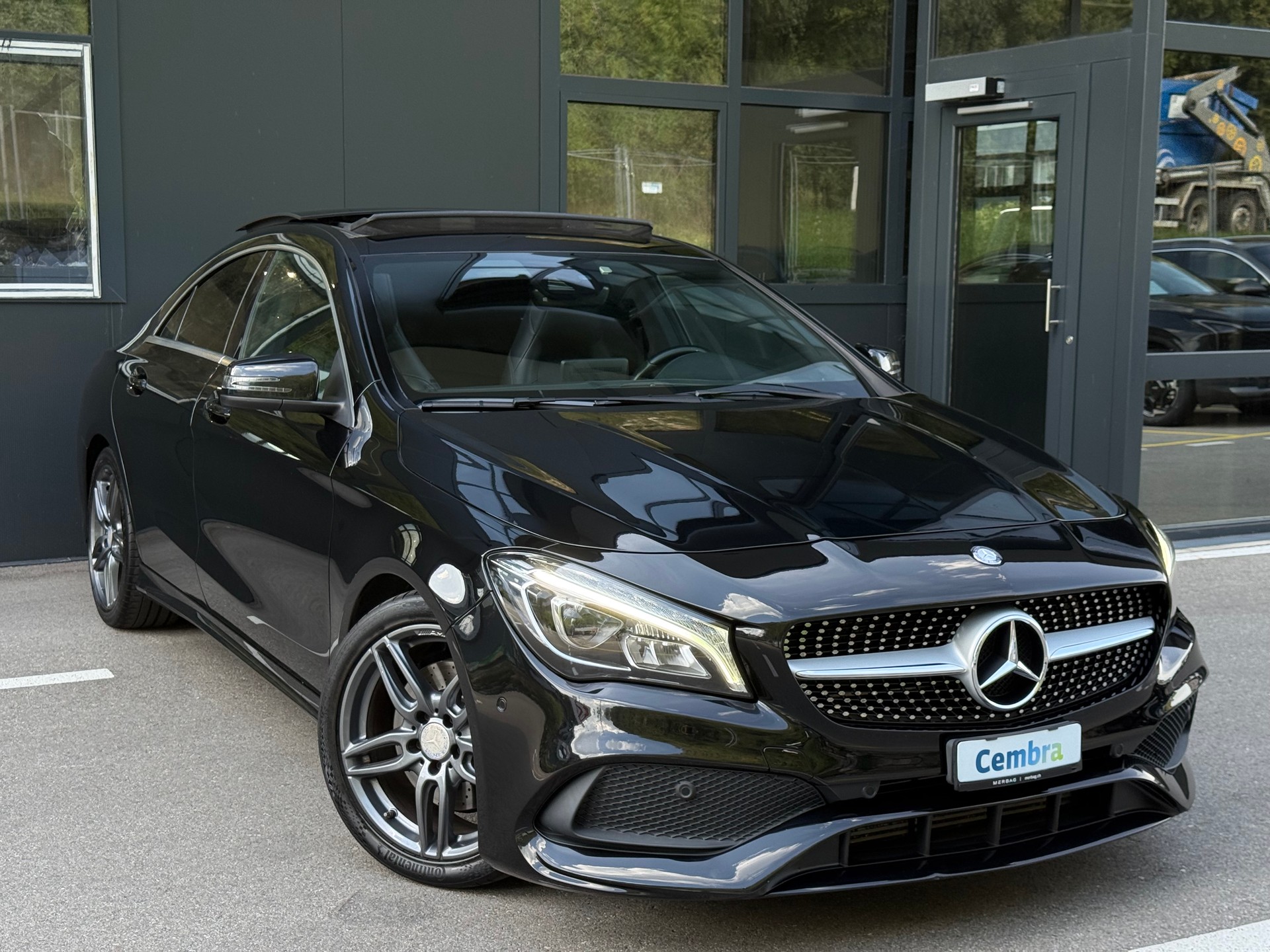 MERCEDES-BENZ CLA 250 AMG Line 7G-DCT 4Matic-image-0