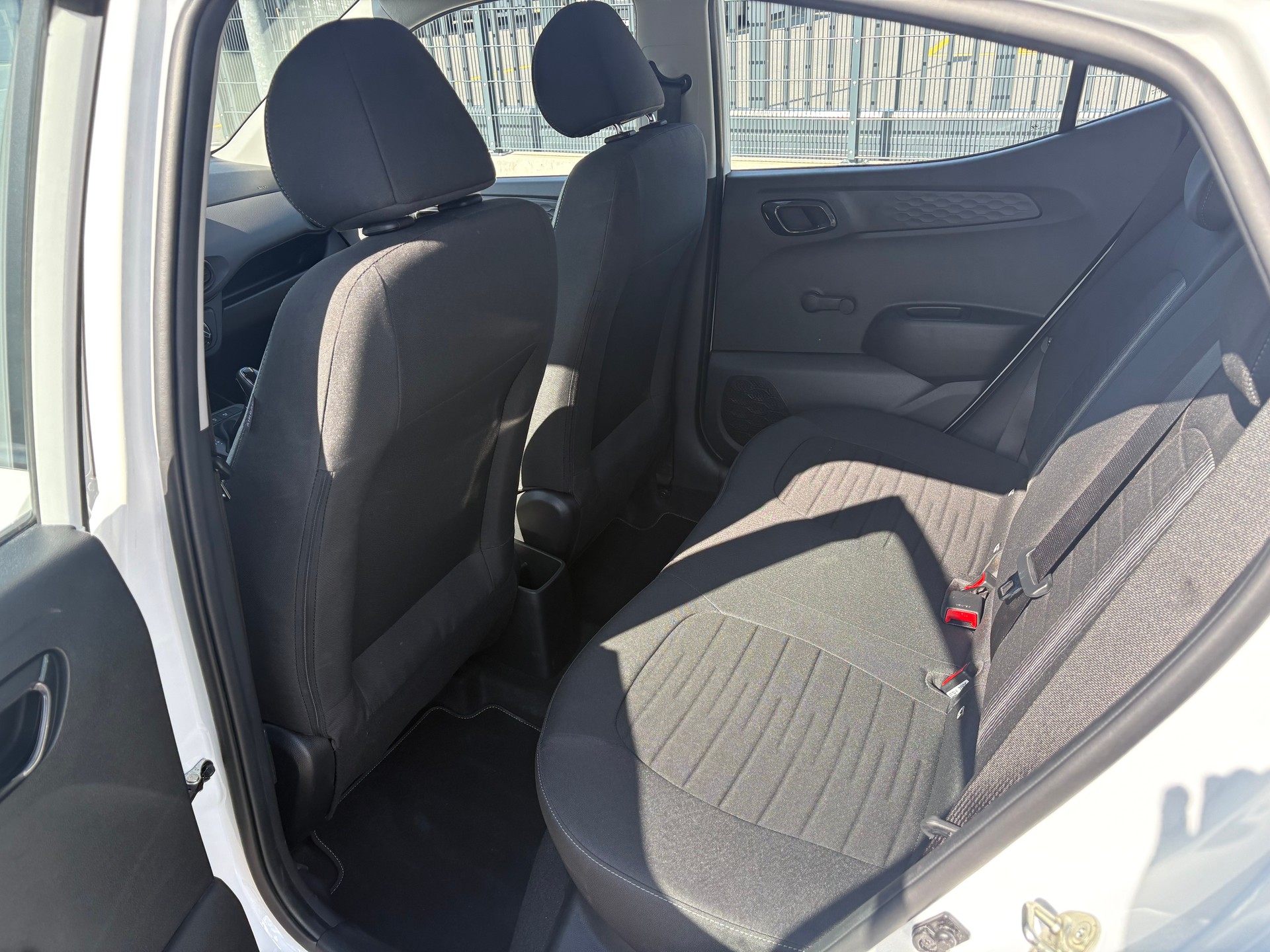HYUNDAI i10 1.0 Origo Automat-image-11