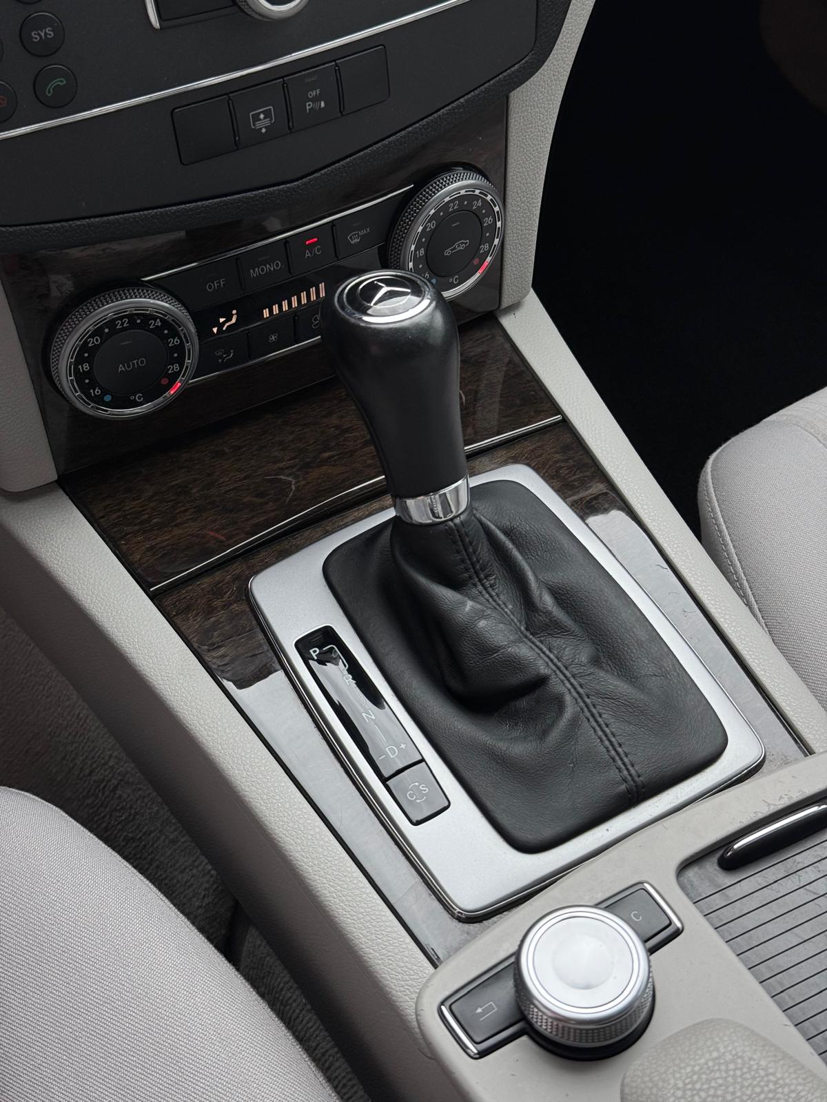 MERCEDES-BENZ C 300 Elégance 7G-Tronic / MFK 09.2026-image-14