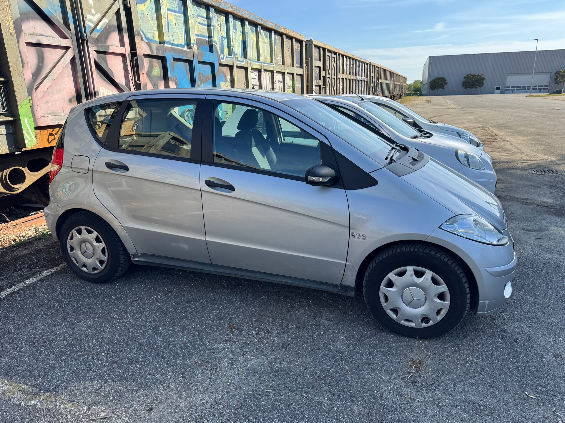 MERCEDES-BENZ A 170 Classic Edition A-showroom-element-1