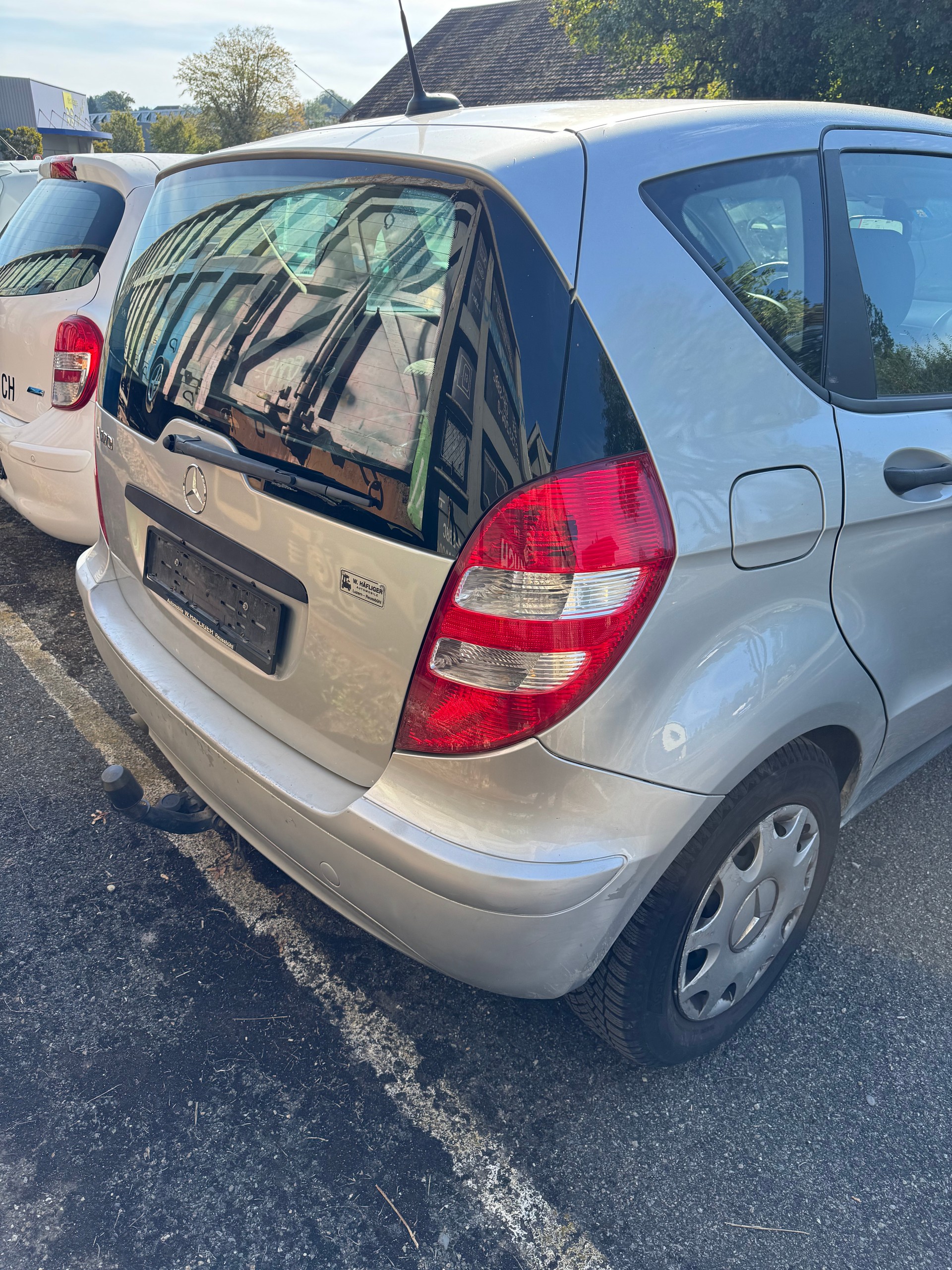 MERCEDES-BENZ A 170 Classic Edition A-showroom-element-2