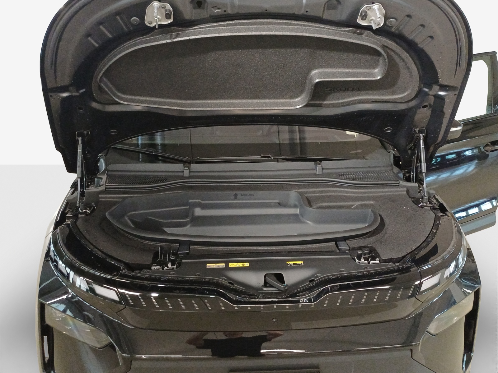 SKODA Elroq 85x Sportline 4x4-image-14