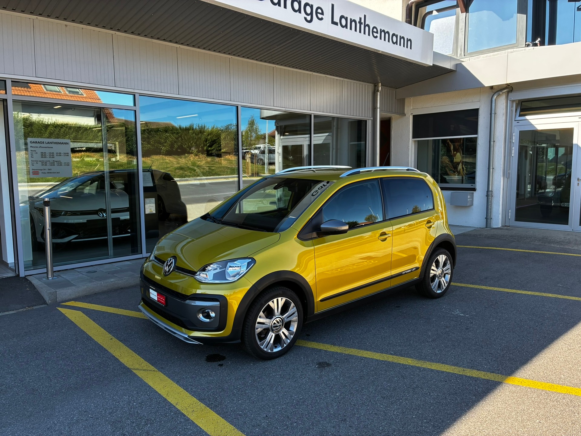 VW CrossUp 1.0 TSI-image-0
