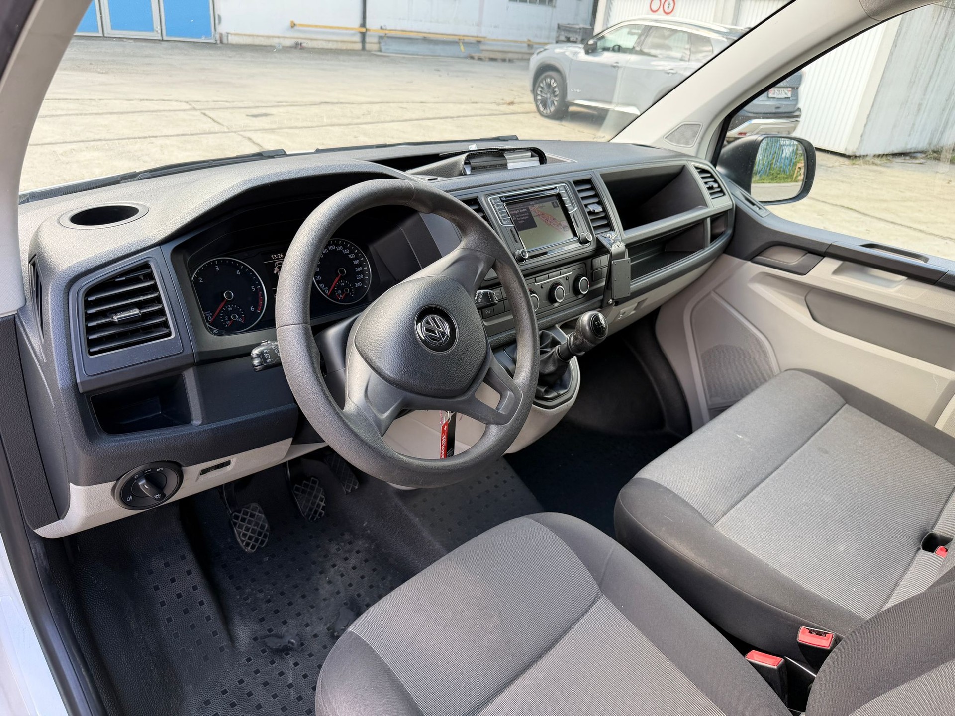 VW T6-image-4
