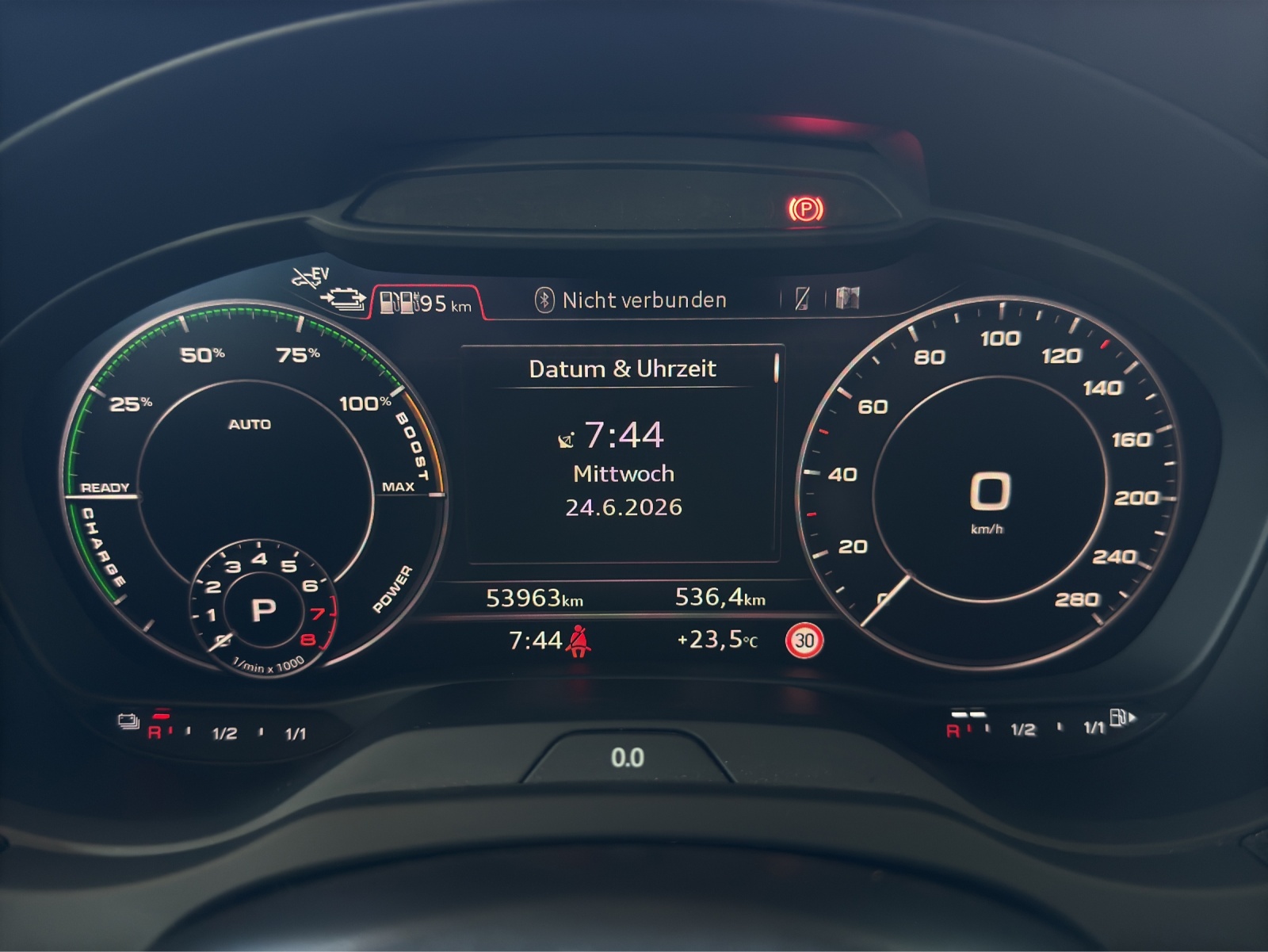 AUDI A3 Sportback 1.4 e-tron Sport S-tronic-image-12
