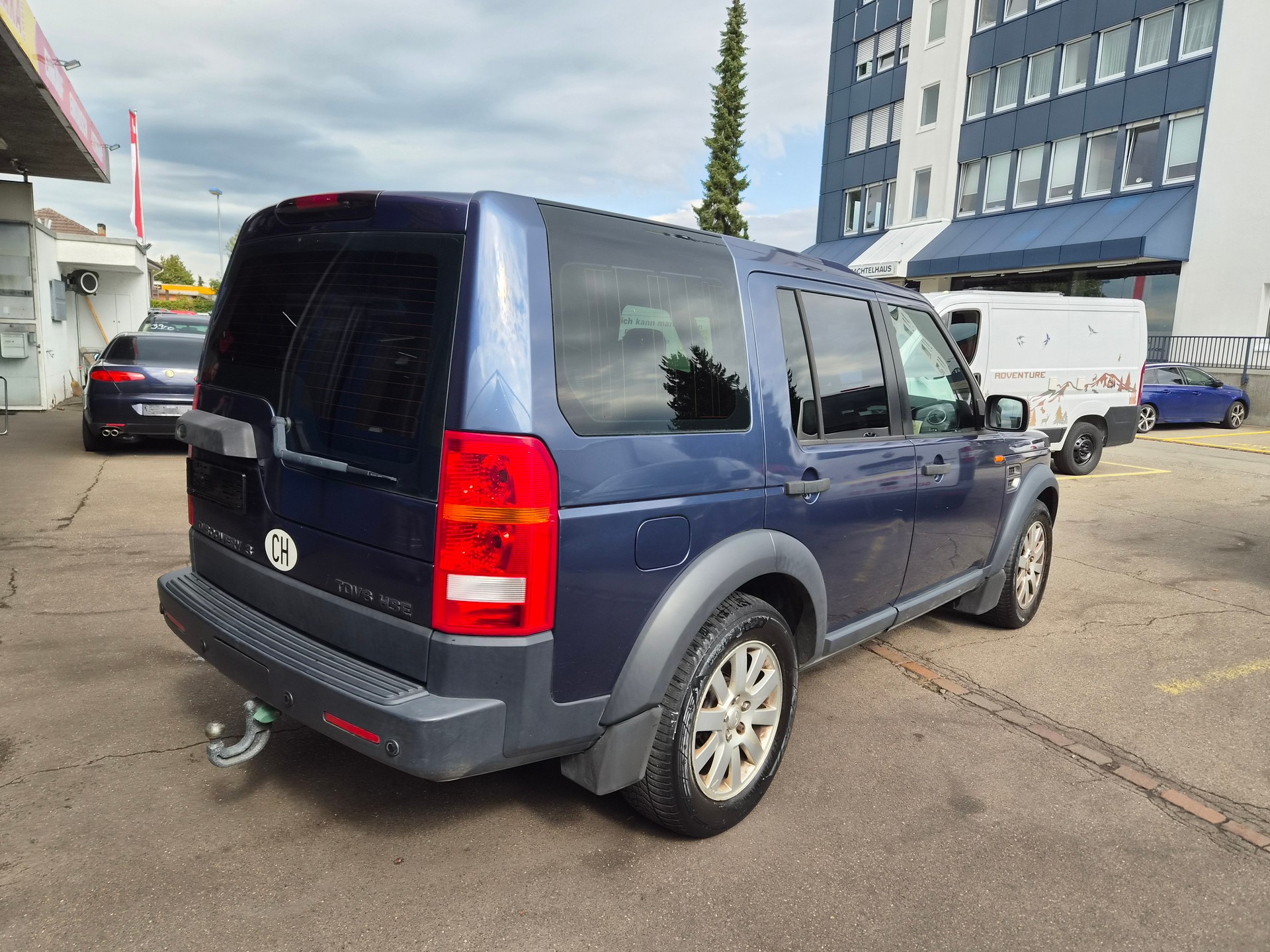 LAND ROVER Discovery 2.7d V6 SE-image-1