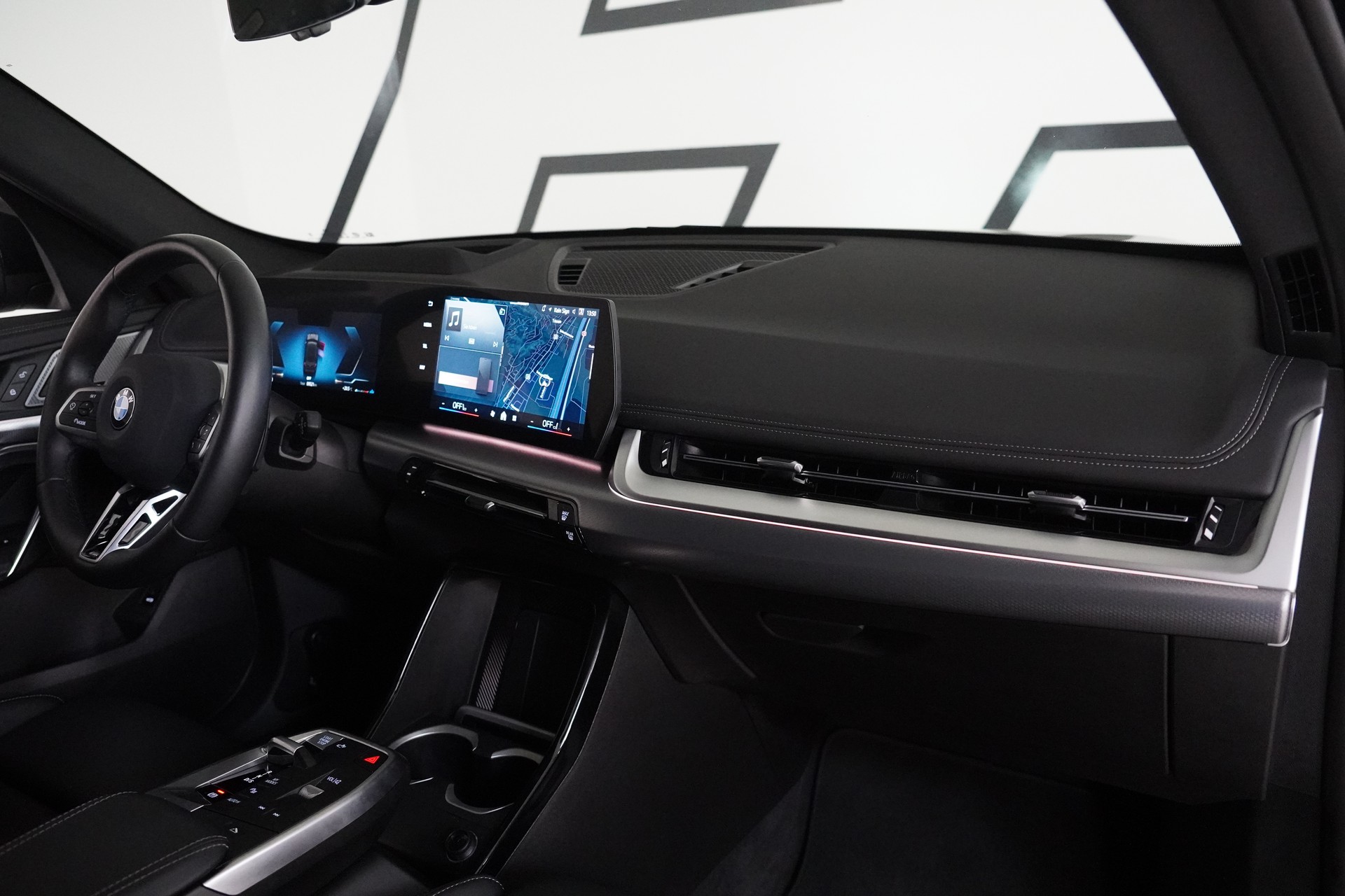 BMW X1 xDrive 23d 48V M Sport-image-16