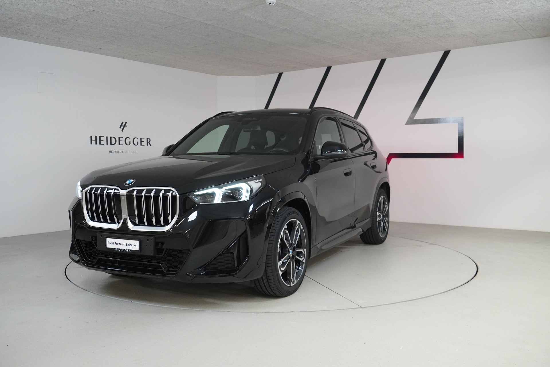 BMW X1 xDrive 23d 48V M Sport-image-0