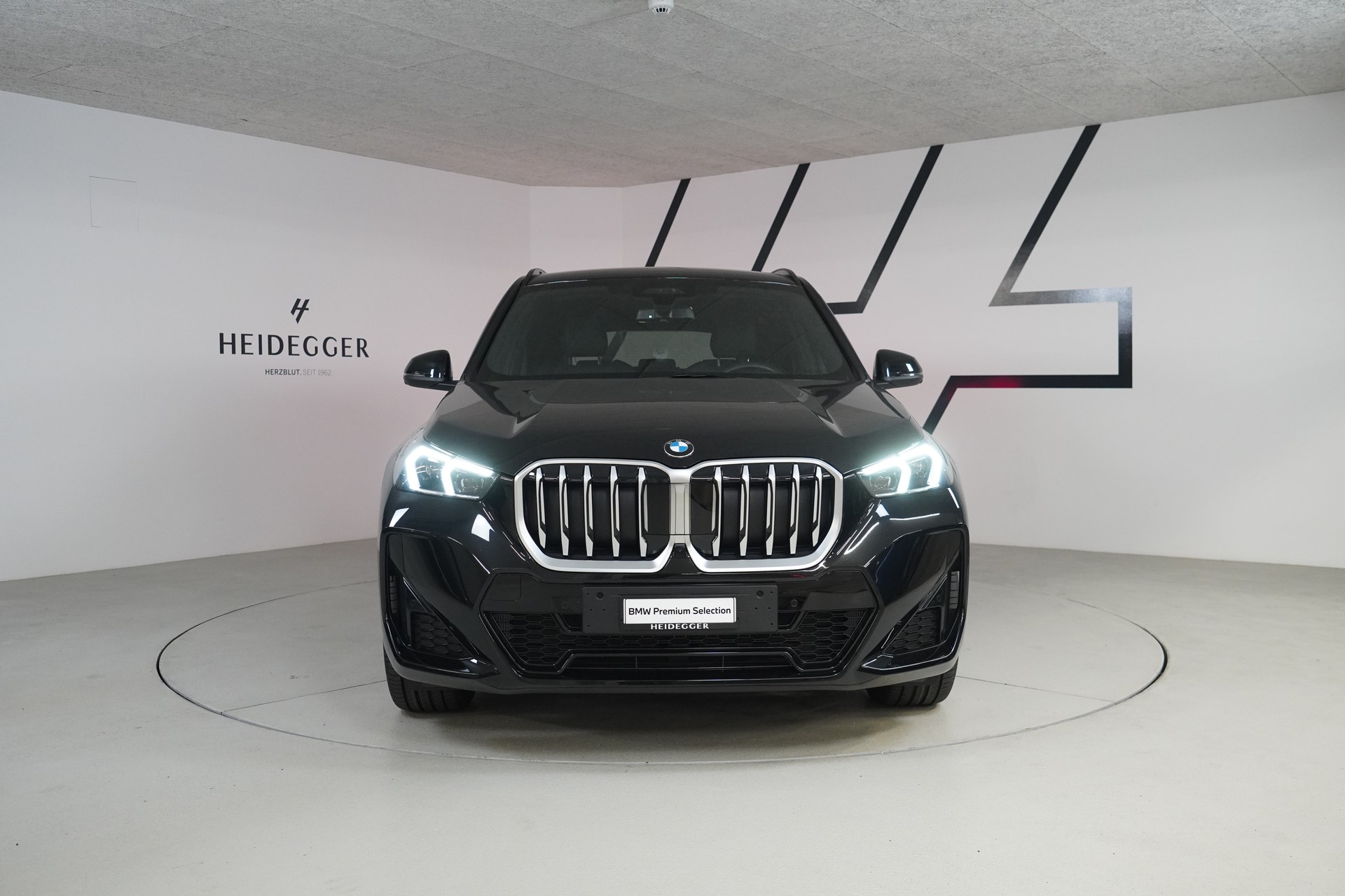 BMW X1 xDrive 23d 48V M Sport-image-1