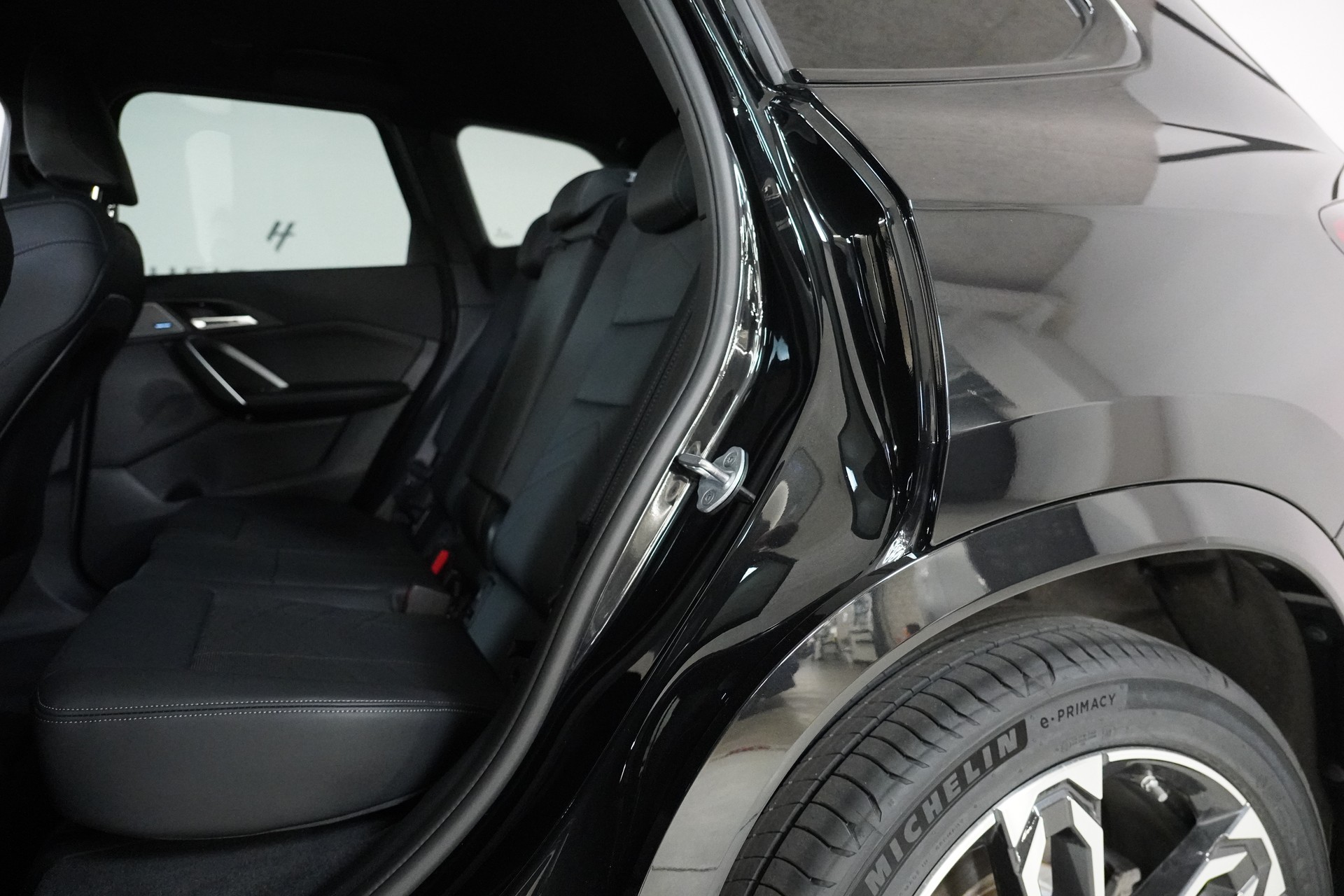 BMW X1 xDrive 23d 48V M Sport-image-12
