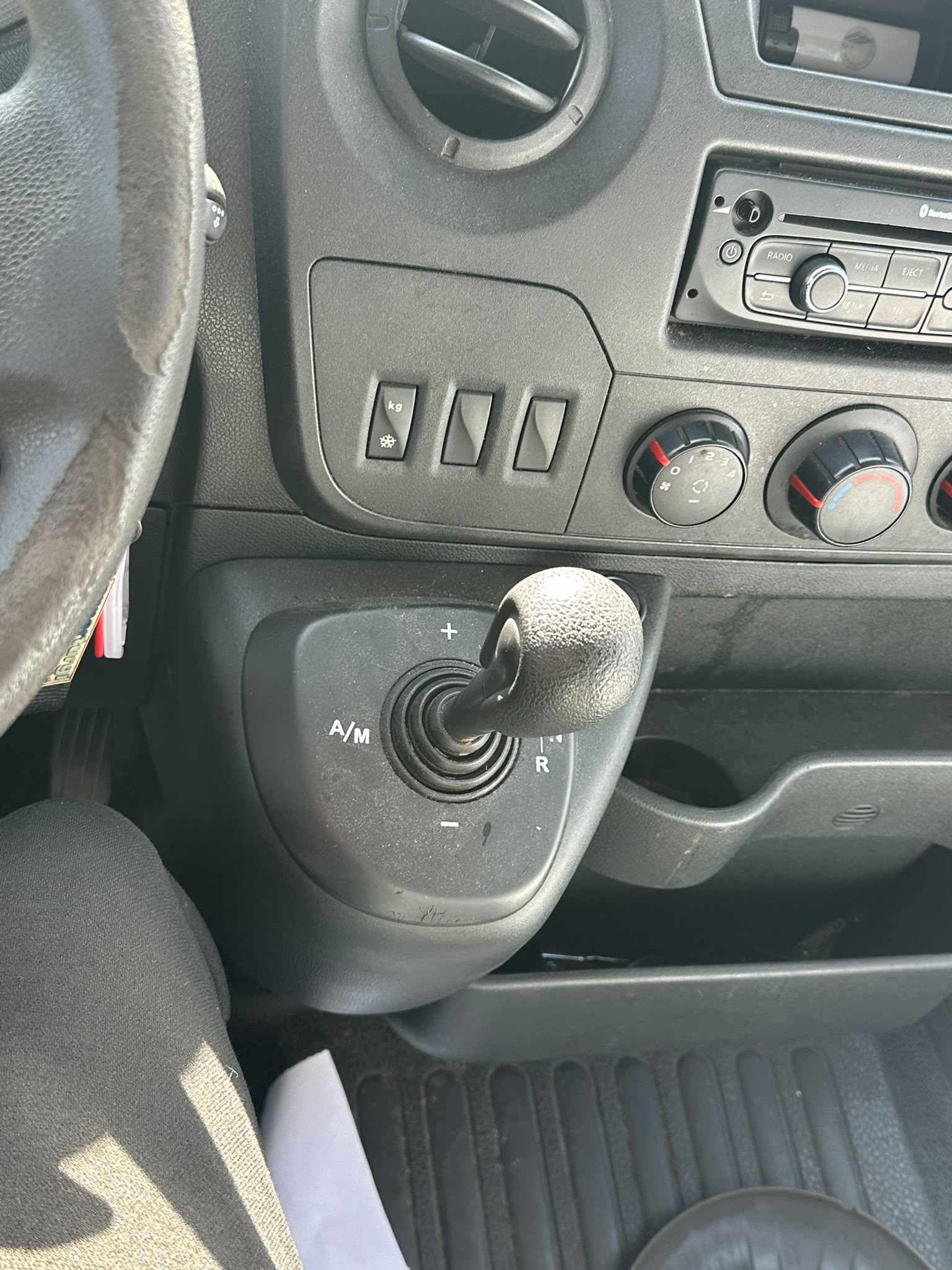 RENAULT Master T35 2.3dCi L3H2 A-image-15