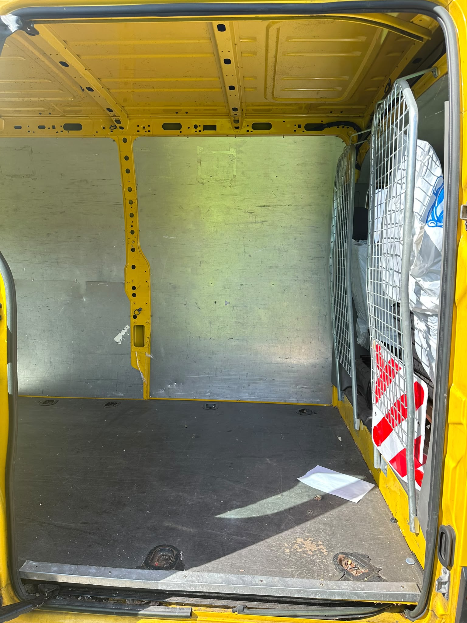 RENAULT Master T35 2.3dCi L3H2 A-image-8