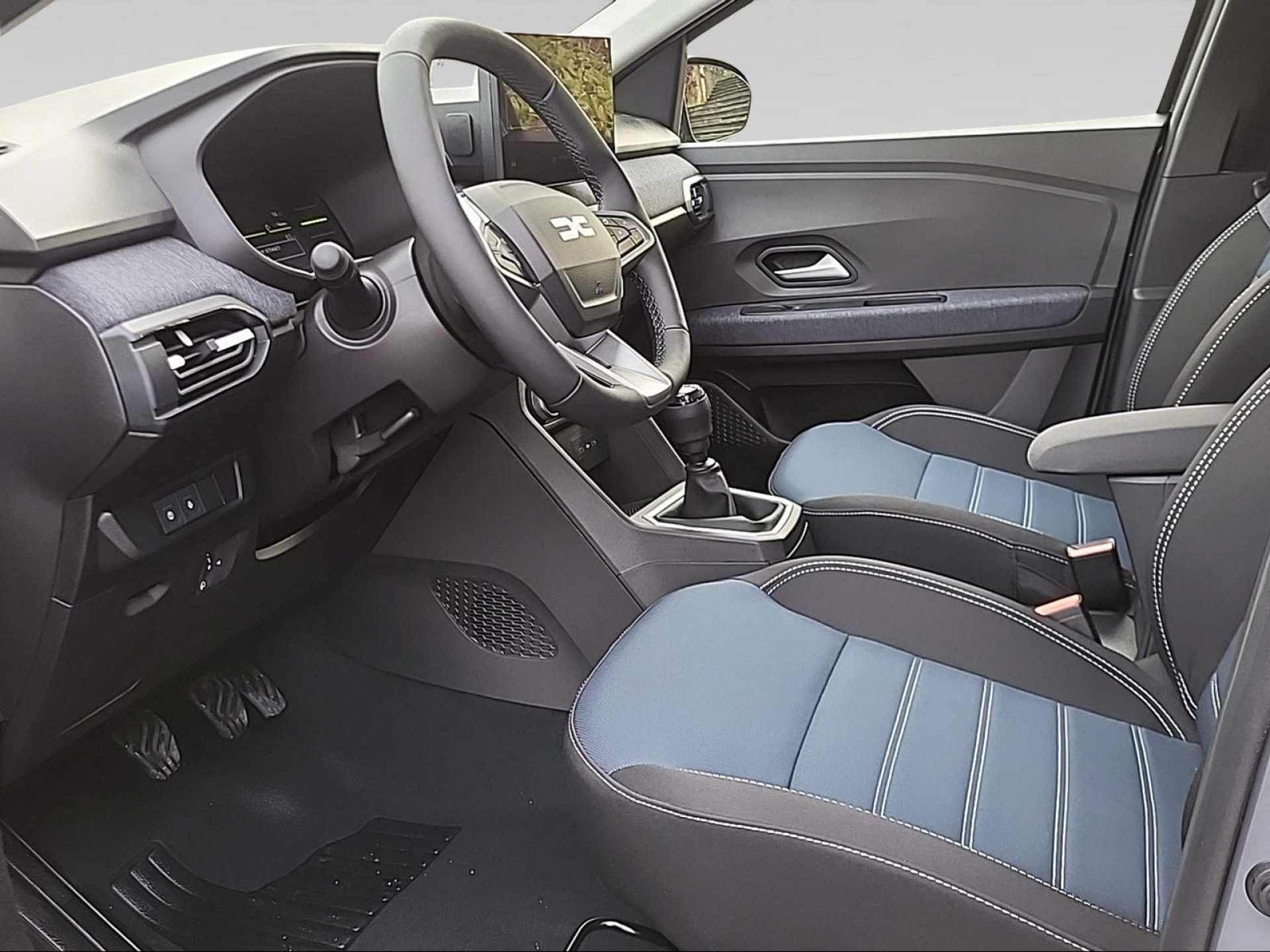 DACIA Sandero-image-9