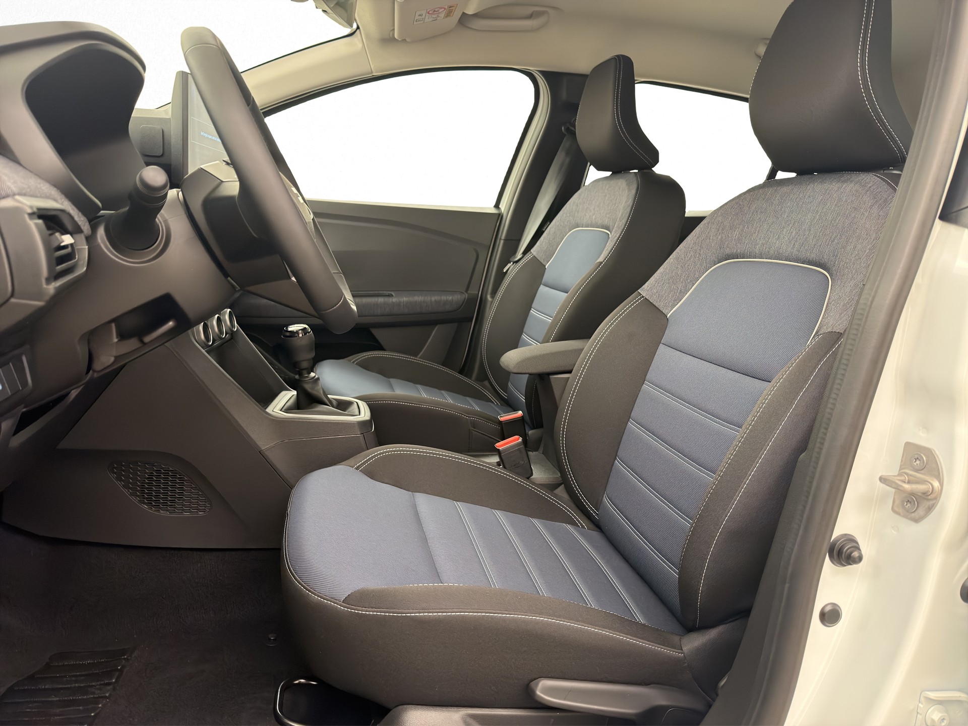 DACIA Sandero 1.0 TCe 100 Journey-image-6