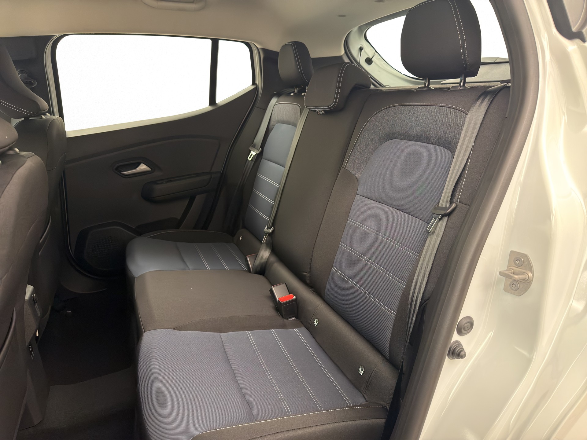 DACIA Sandero 1.0 TCe 100 Journey-image-11