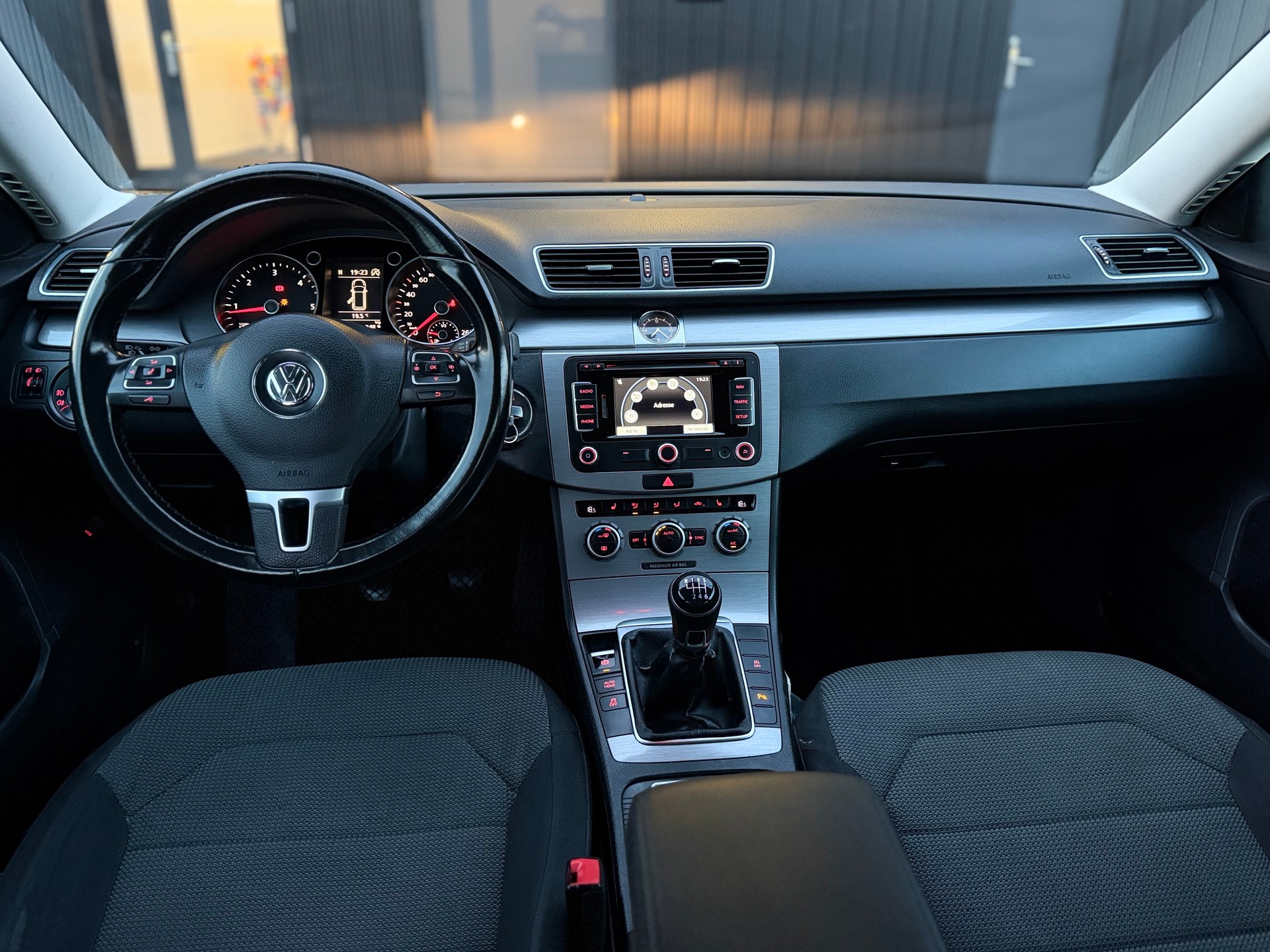 VW Passat Variant 1.6 TDI BMT Comfortline-image-10