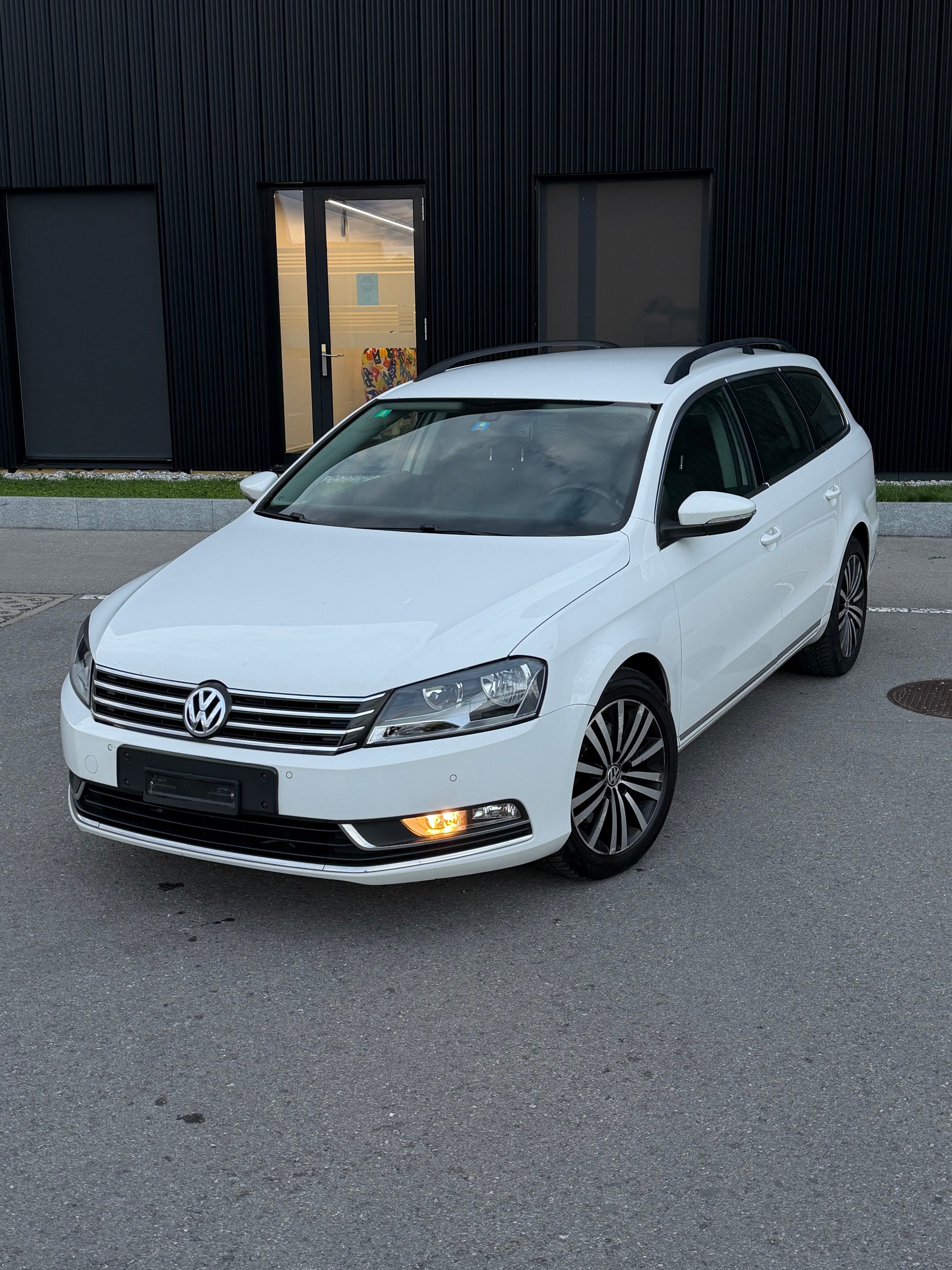 VW Passat Variant 1.6 TDI BMT Comfortline-image-2