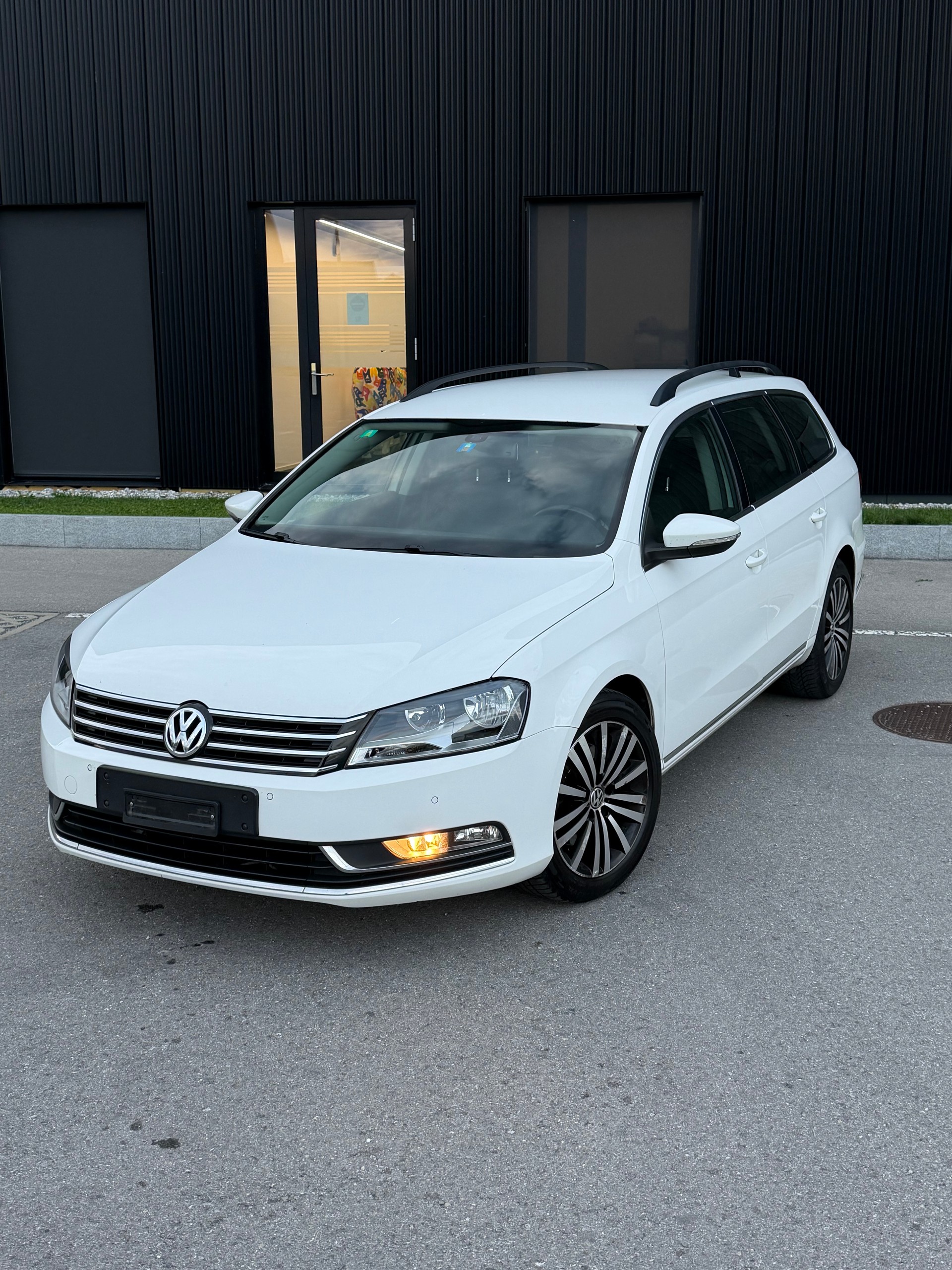 VW Passat Variant 1.6 TDI BMT Comfortline-image-12