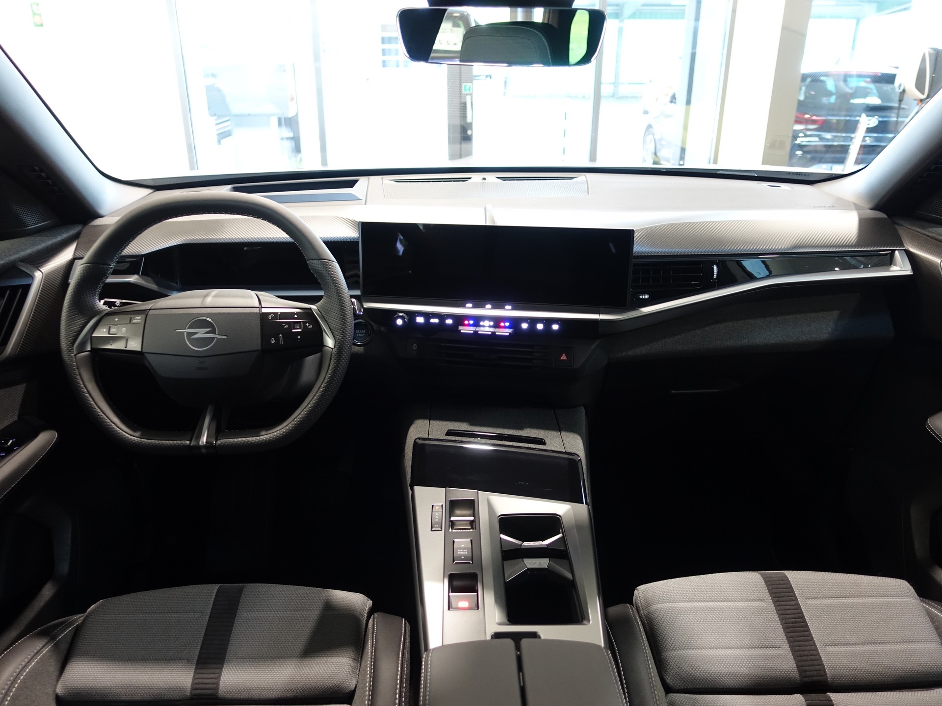 OPEL Grandland 1.2MHEV GS eDCT-image-19